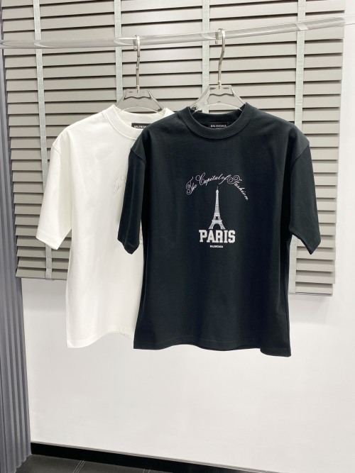 Balenciaga Men's Paris Graphic Print Short Sleeve T-Shirt, Casual Style 1 Balenciaga Men's Paris Graphic Print Short Sleeve T-Shirt, Casual Style