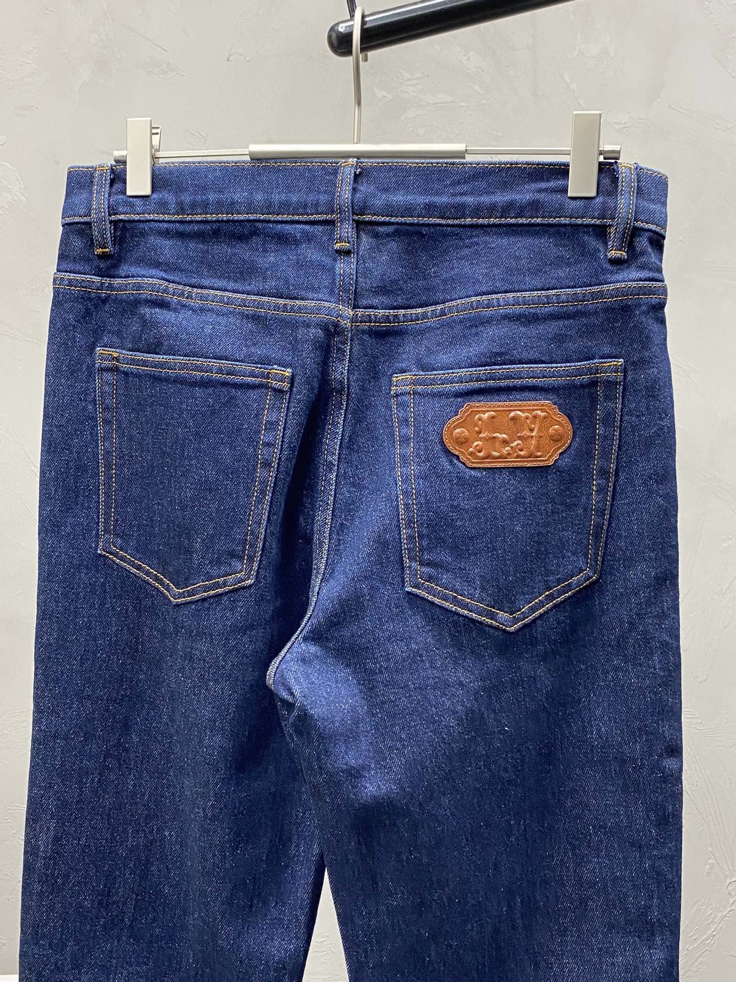    。Louis Vuitton路易威登💥独家专供新款春夏牛仔裤 高端版本！专柜 面料 透气舒适度高，