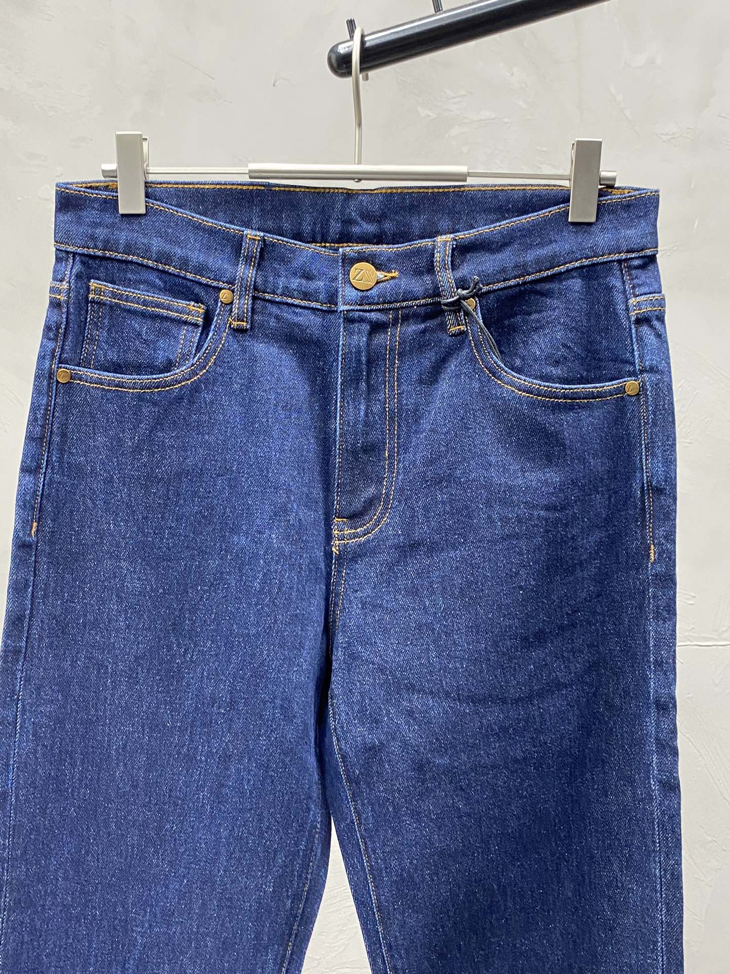    。ZEGNA杰尼亚💥独家专供新款春夏牛仔裤 高端版本！专柜 面料 透气舒适度高，细节无可挑剔，品牌