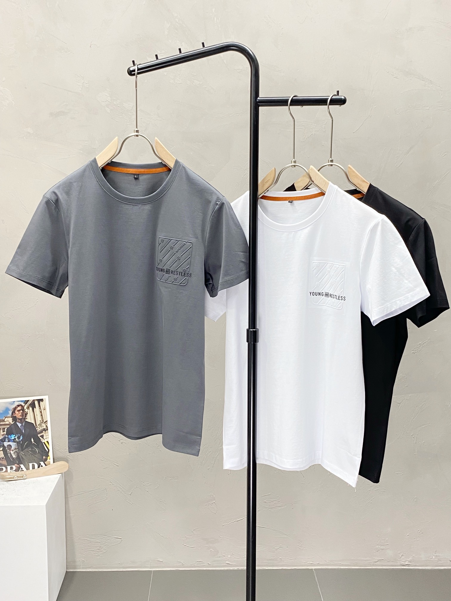    。Hermes爱马仕💥独家专供新款原单男士休闲春夏短袖 高端  高端版本 时尚百搭爆款⚠️⚠️✨✨