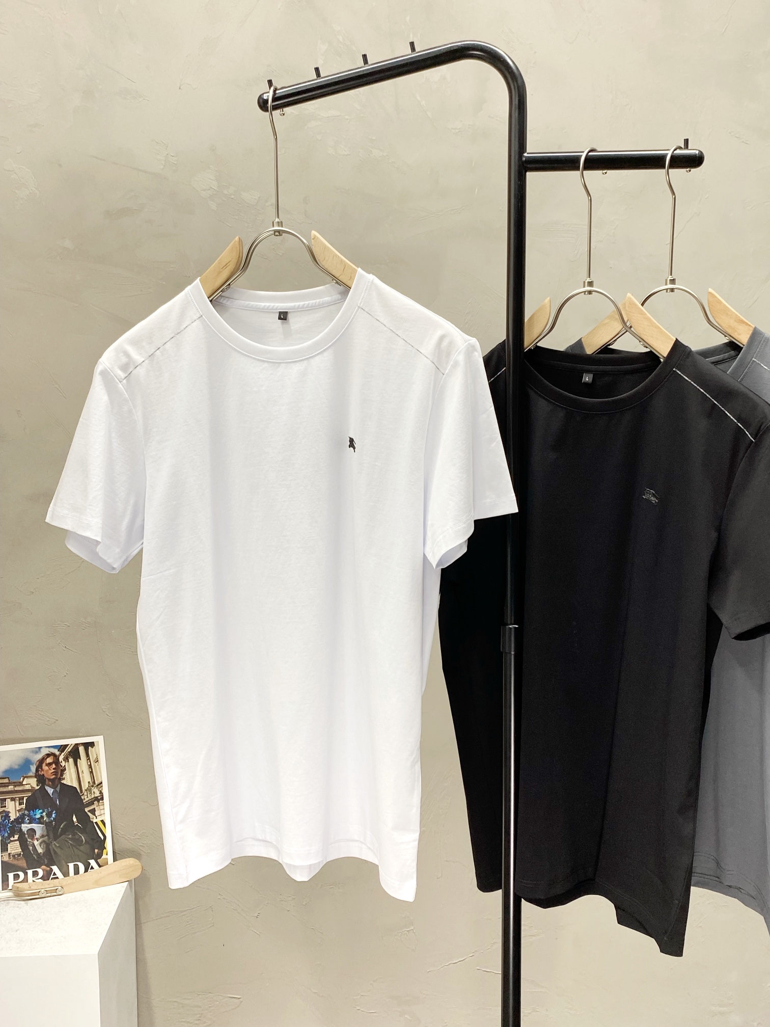    。Burberry巴宝莉💥独家专供新款原单男士休闲春夏短袖 高端  高端版本 时尚百搭爆款⚠️⚠️