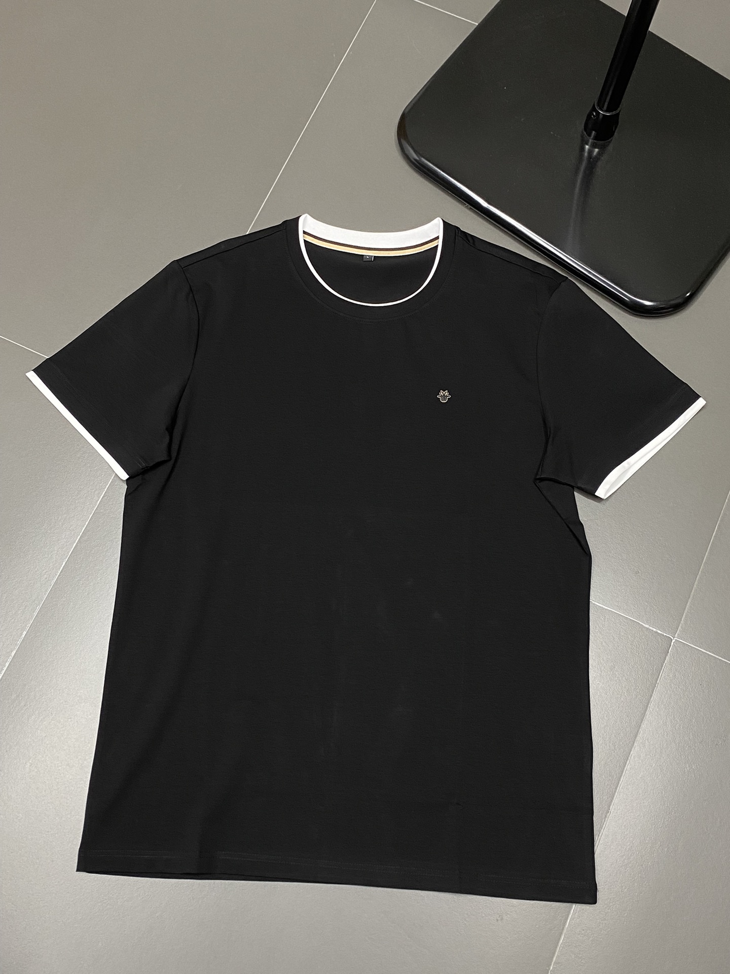    。Dior迪奥💥独家专供新款原单男士休闲春夏短袖 高端  高端版本 时尚百搭爆款⚠️⚠️✨✨进口面