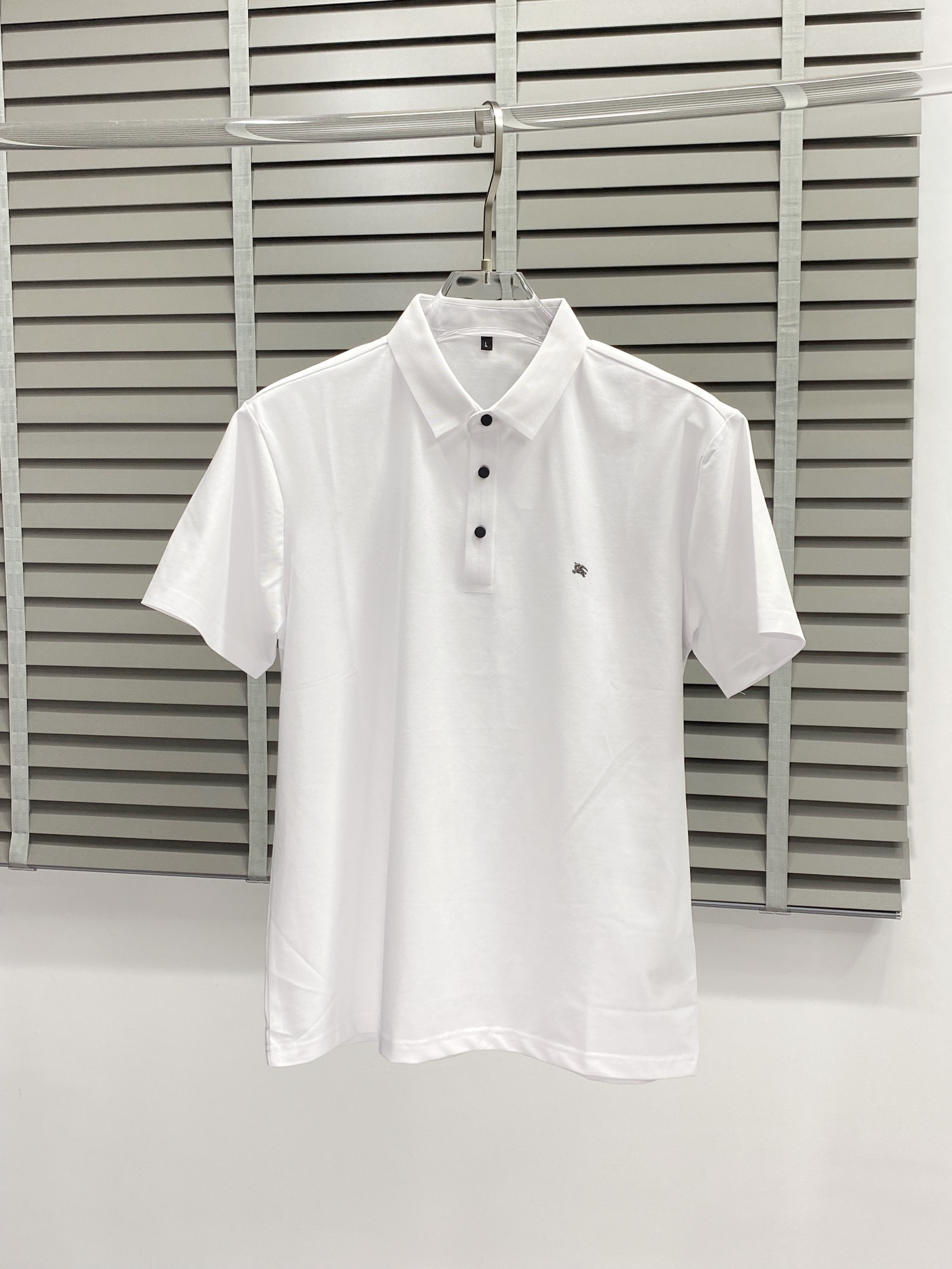    。Burberry巴宝莉💥独家专供新款原单男士休闲春夏翻领短袖 高端  高端版本 时尚百搭爆款⚠️