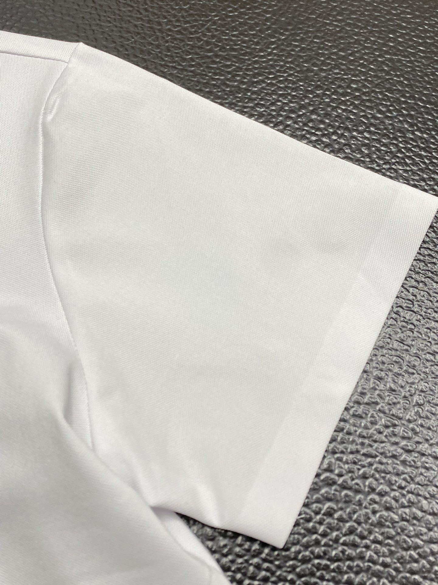    。Burberry巴宝莉💥独家专供新款原单男士休闲春夏翻领短袖 高端  高端版本 时尚百搭爆款⚠️