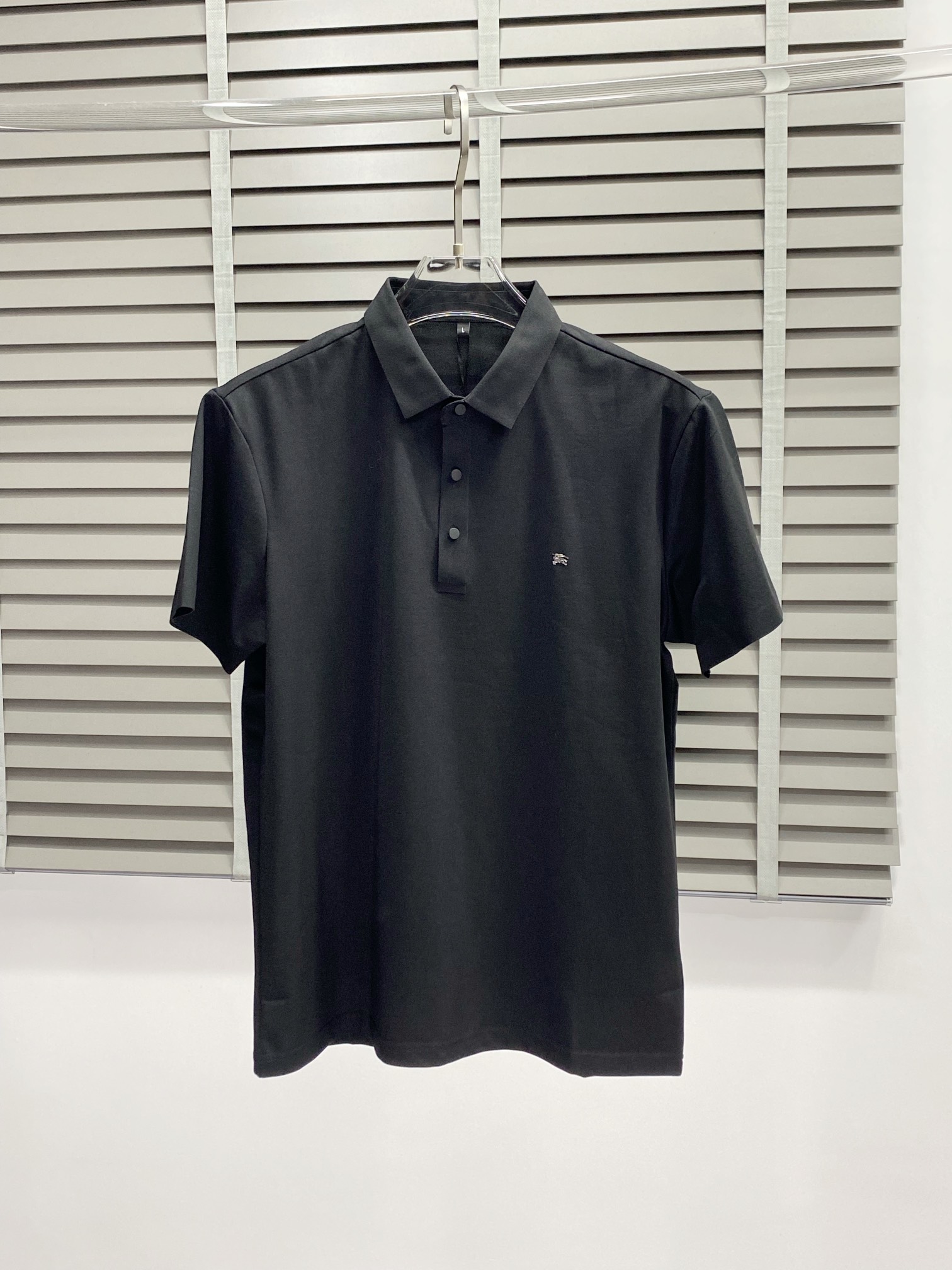    。Burberry巴宝莉💥独家专供新款原单男士休闲春夏翻领短袖 高端  高端版本 时尚百搭爆款⚠️