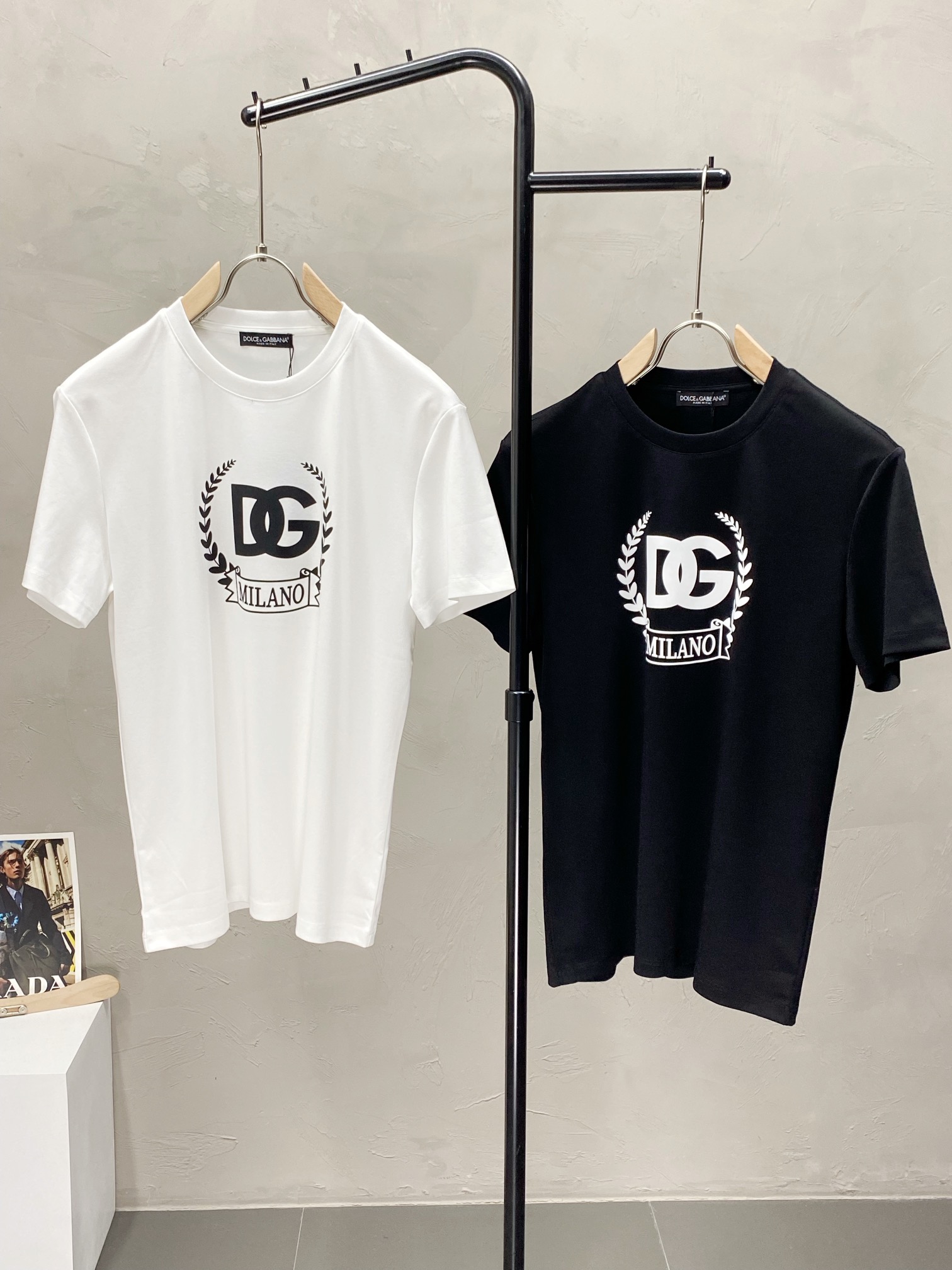    。Dolce&Gabbana杜嘉班纳💥独家专供新款原单男士休闲春夏短袖 高端  高端版本 时尚百搭