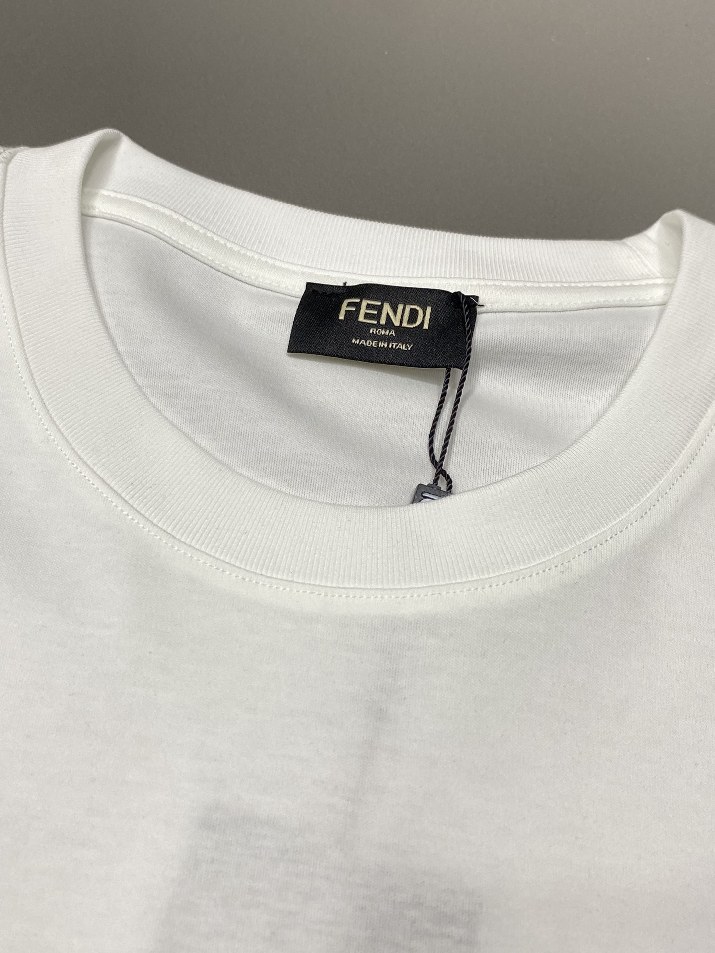    。FENDI芬迪💥独家专供新款原单男士休闲春夏短袖 高端  高端版本 时尚百搭爆款⚠️⚠️✨✨进口