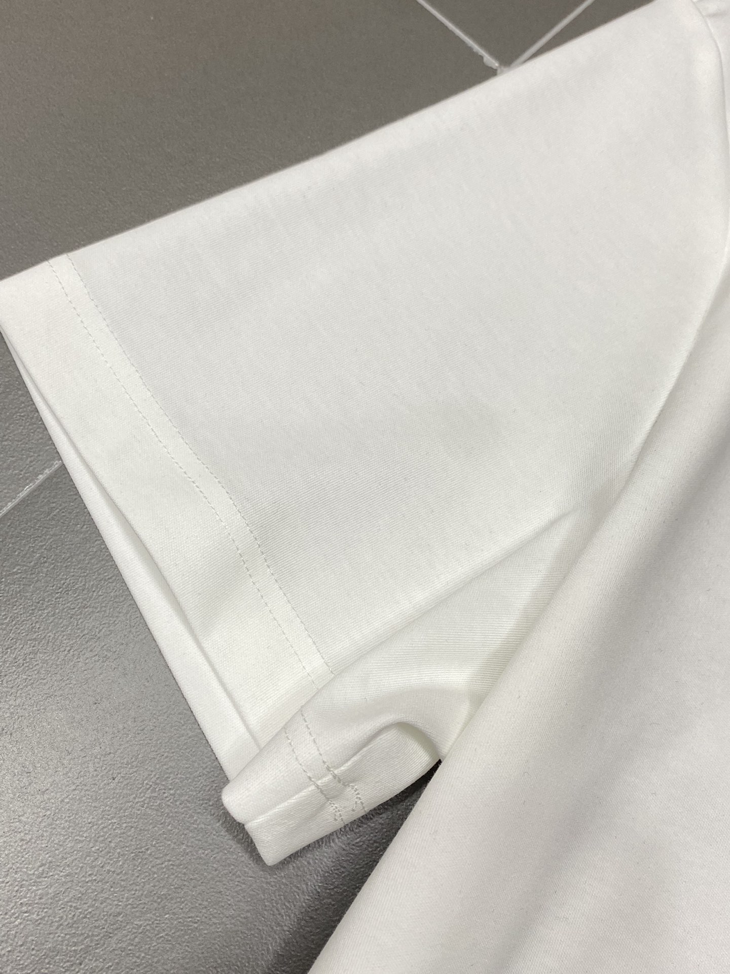    。FENDI芬迪💥独家专供新款原单男士休闲春夏短袖 高端  高端版本 时尚百搭爆款⚠️⚠️✨✨进口