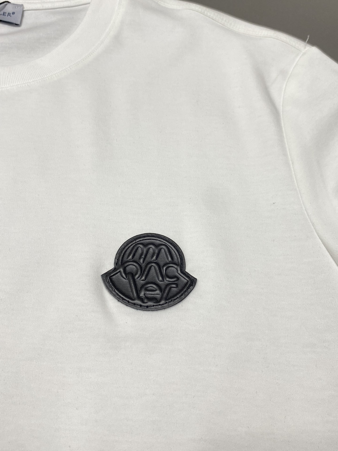    。Moncler蒙口💥独家专供新款原单男士休闲春夏短袖 高端  高端版本 时尚百搭爆款⚠️⚠️✨✨