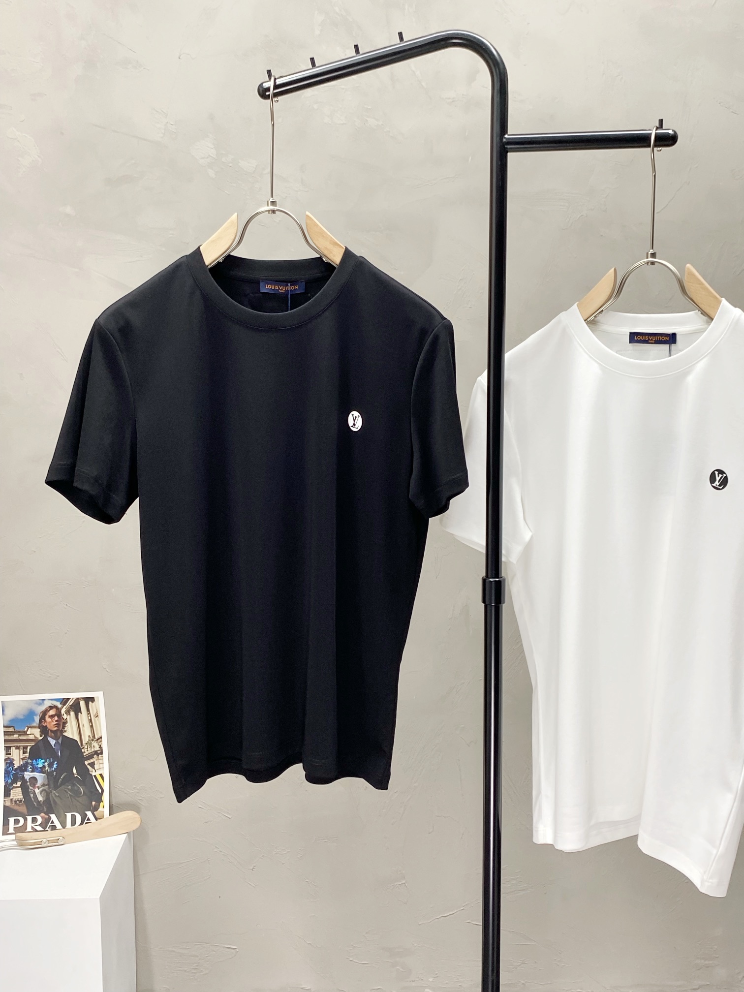    。Louis Vuitton路易威登💥独家专供新款原单男士休闲春夏短袖 高端  高端版本 时尚百搭