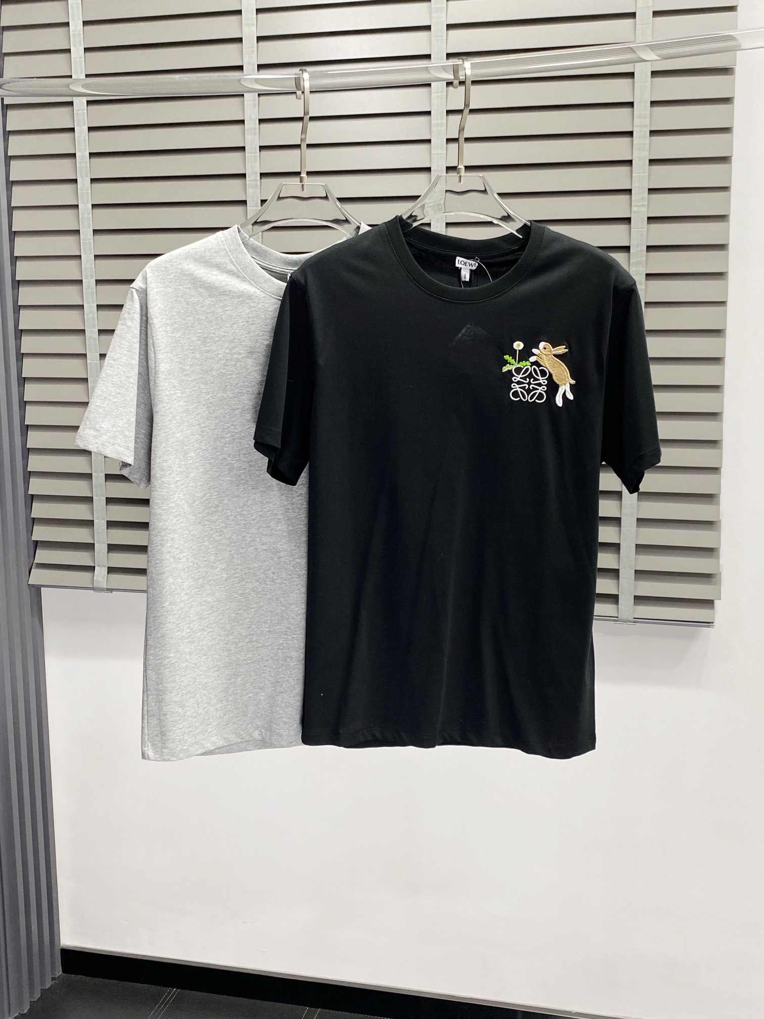    。Loewe罗意威💥独家专供新款男士休闲春夏短袖 高端  高端版本 时尚百搭爆款⚠️⚠️✨✨进口面