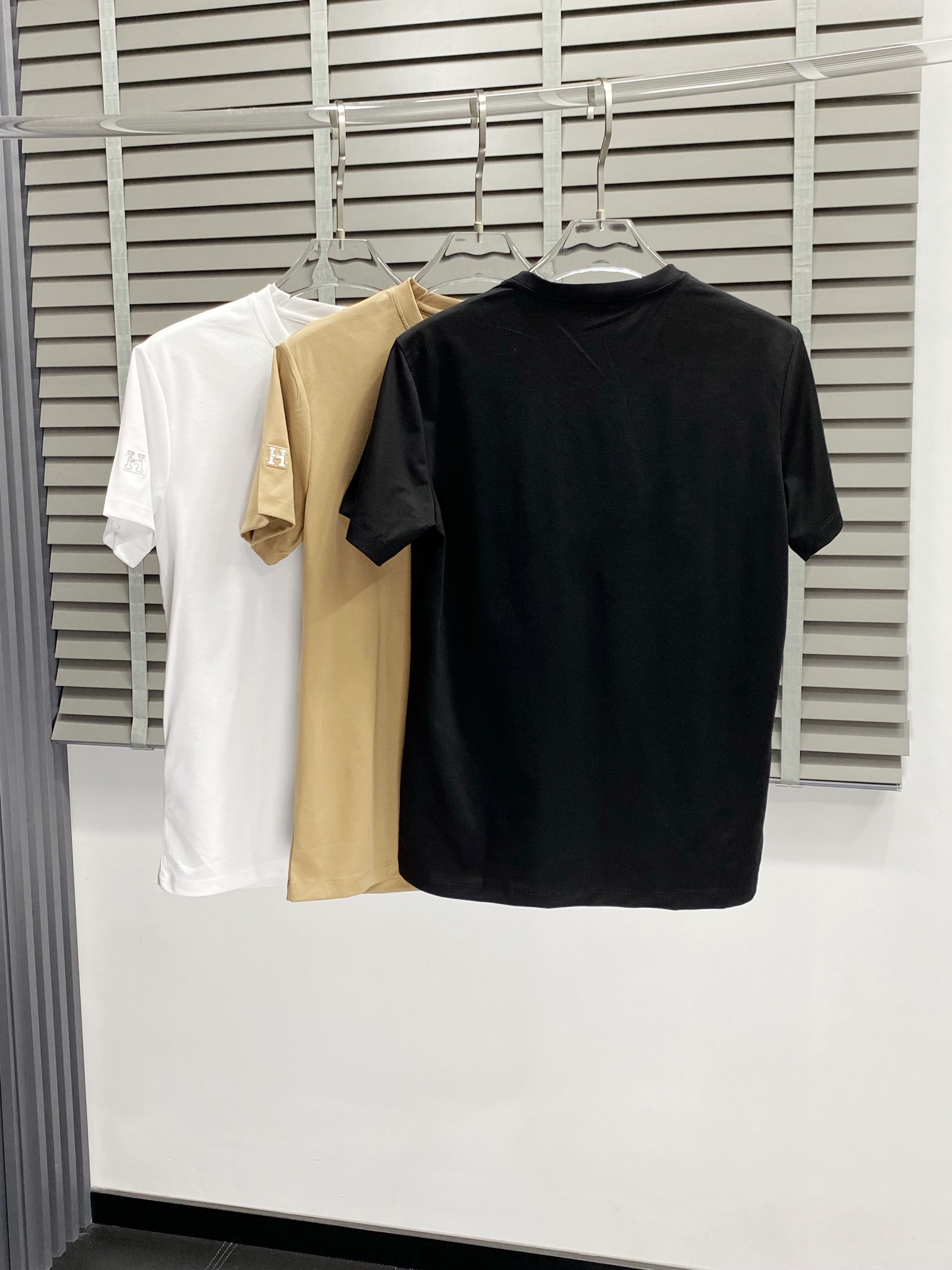    。HERMES爱马仕💥独家专供新款原单男士休闲春夏短袖 高端  高端版本 时尚百搭爆款⚠️⚠️✨✨