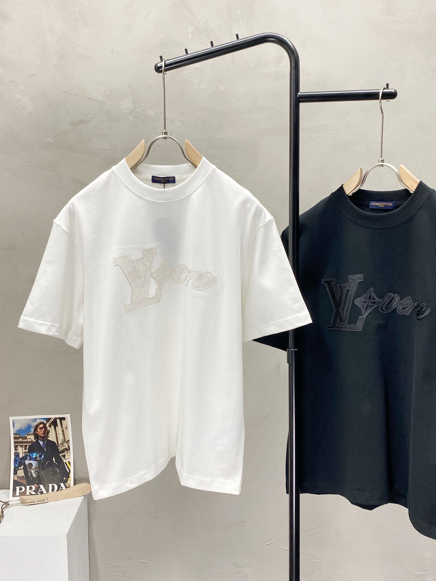    。Louis Vuitton路易威登💥独家专供新款原单男士休闲春夏短袖 高端  高端版本 时尚百搭