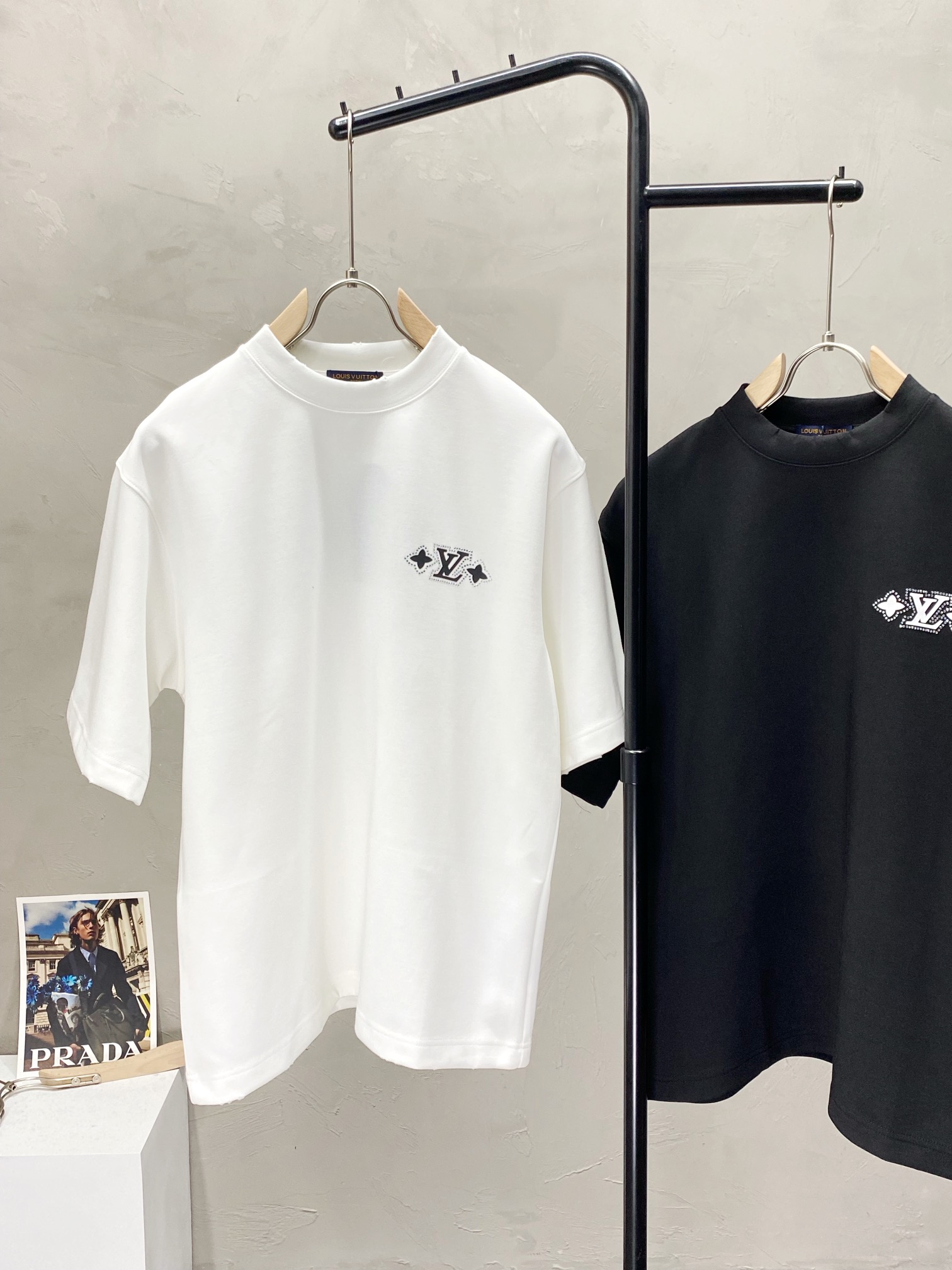    。Louis Vuitton路易威登💥独家专供新款原单男士休闲春夏短袖 高端  高端版本 时尚百搭