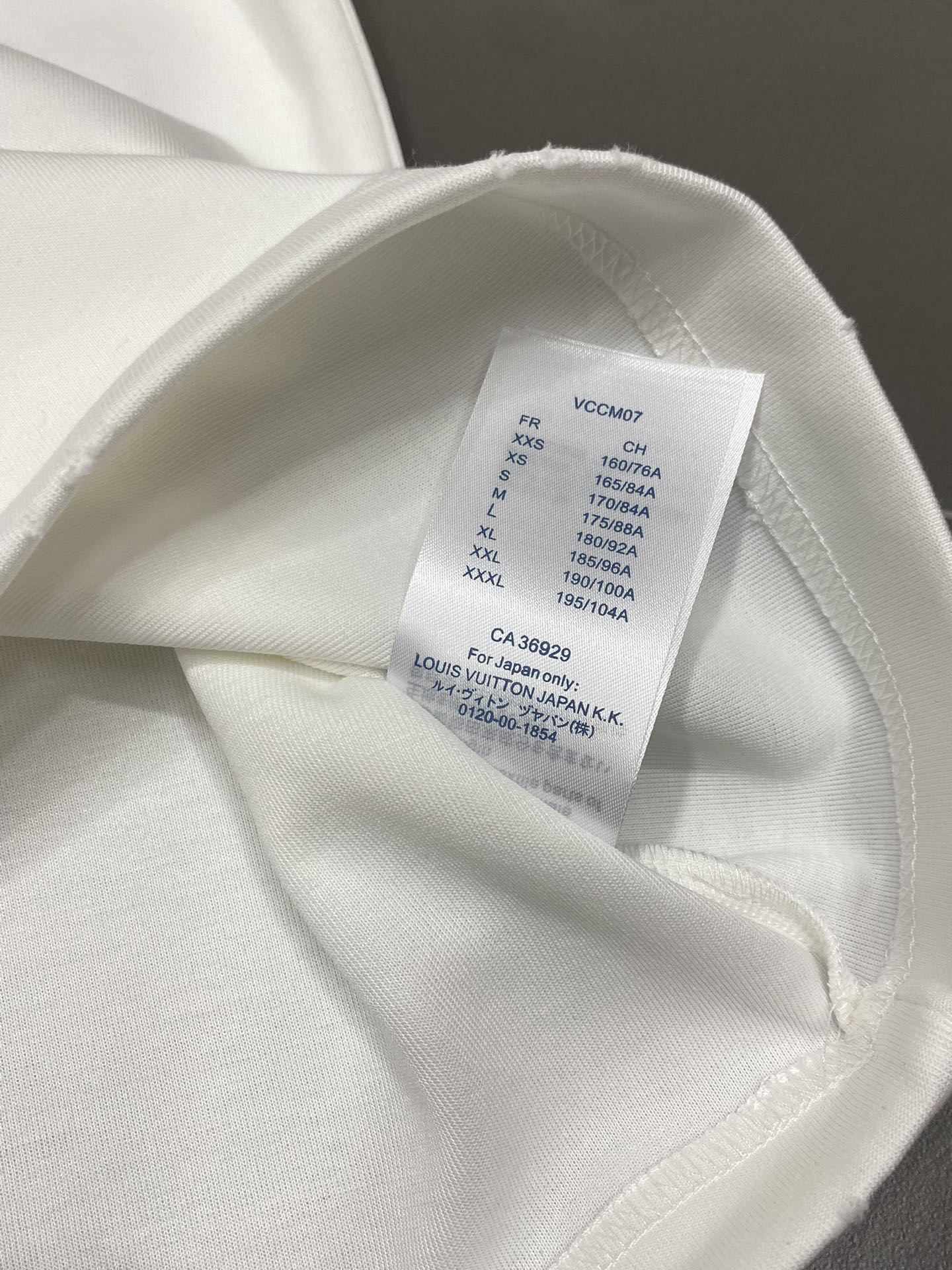    。Louis Vuitton路易威登💥独家专供新款原单男士休闲春夏短袖 高端  高端版本 时尚百搭