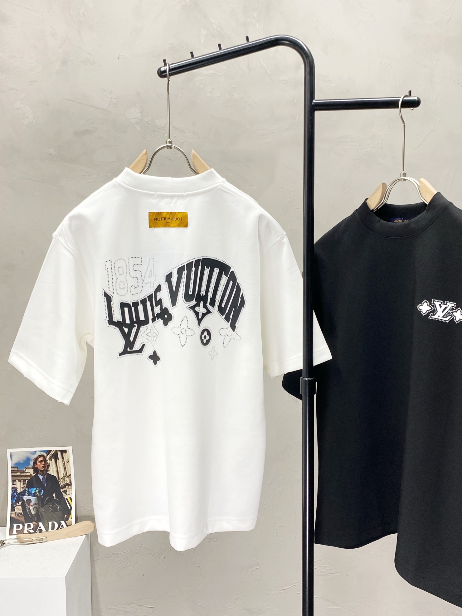    。Louis Vuitton路易威登💥独家专供新款原单男士休闲春夏短袖 高端  高端版本 时尚百搭