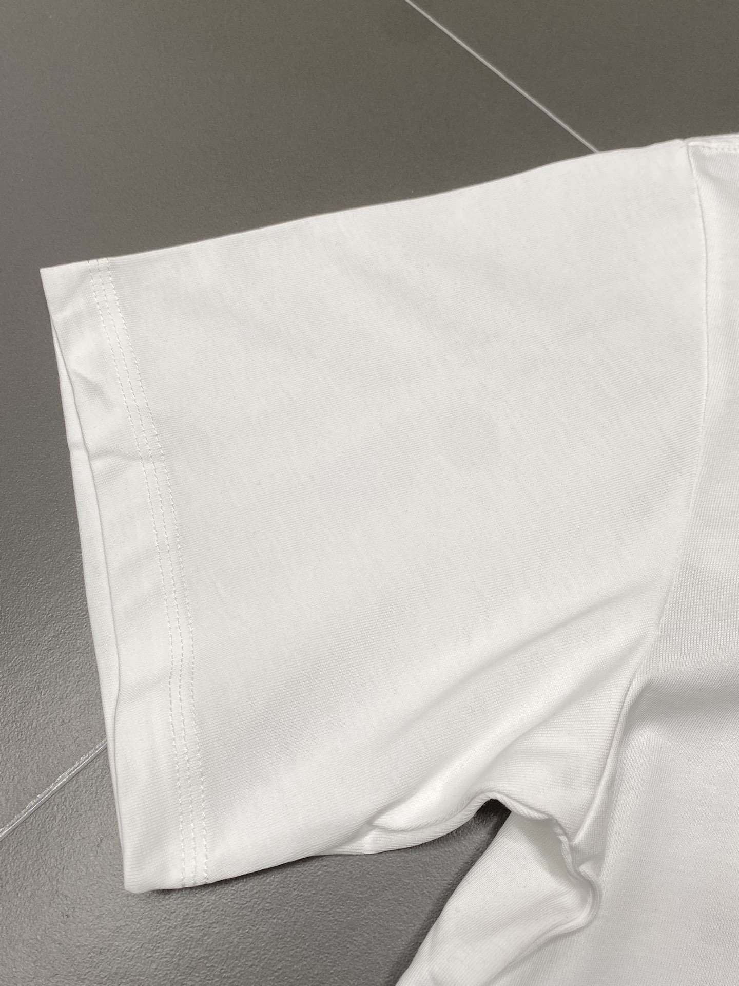    。FENDI芬迪💥独家专供新款原单男士休闲春夏短袖 高端  高端版本 时尚百搭爆款⚠️⚠️✨✨进口