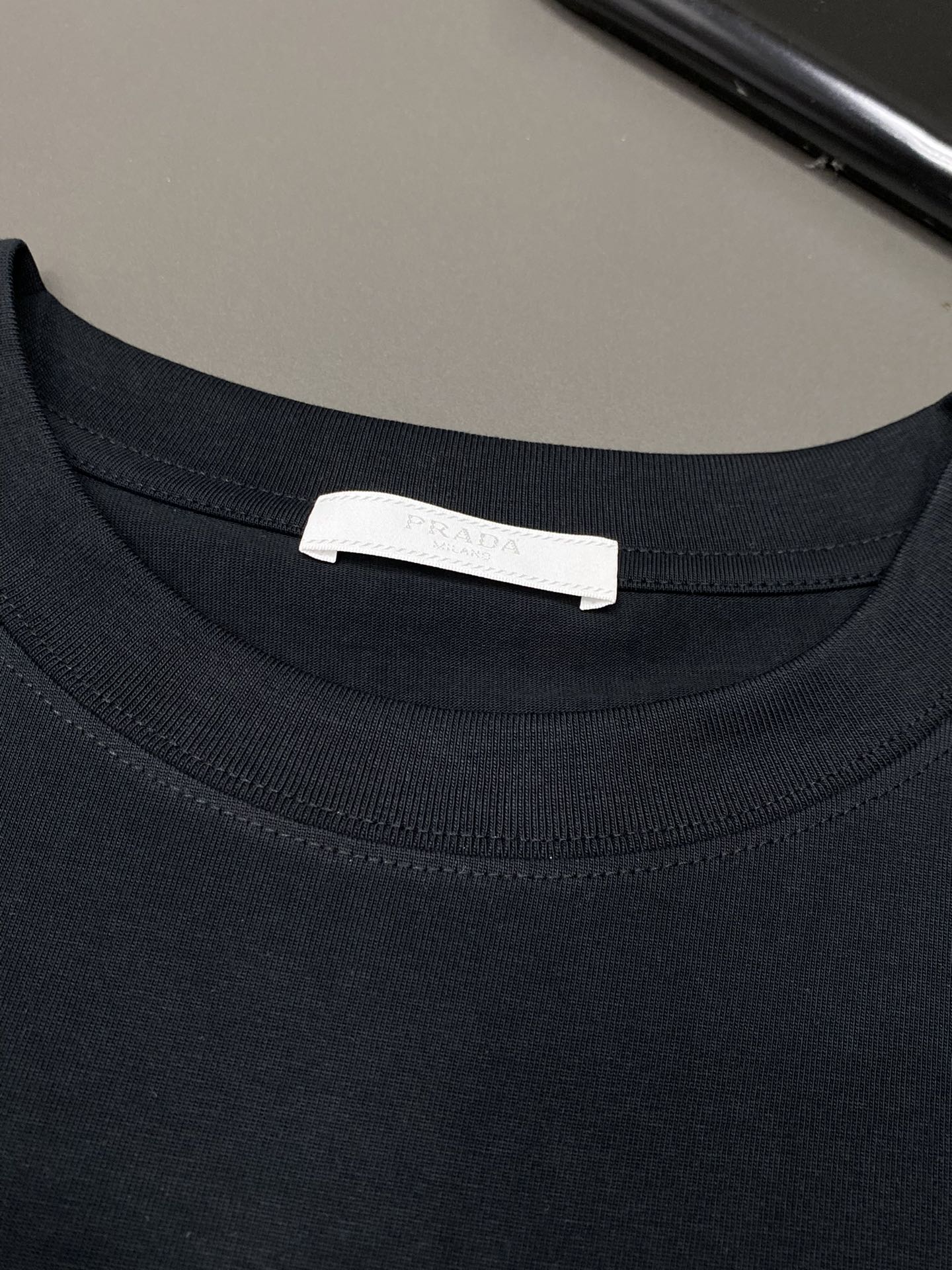    。Prada普拉达💥独家专供新款原单男士休闲春夏短袖 高端  高端版本 时尚百搭爆款⚠️⚠️✨✨进