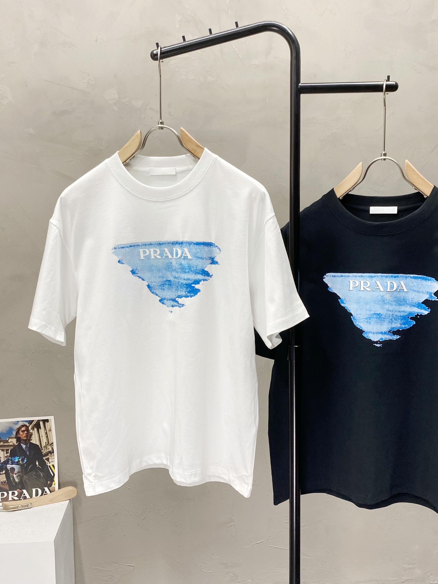    。Prada普拉达💥独家专供新款原单男士休闲春夏短袖 高端  高端版本 时尚百搭爆款⚠️⚠️✨✨进