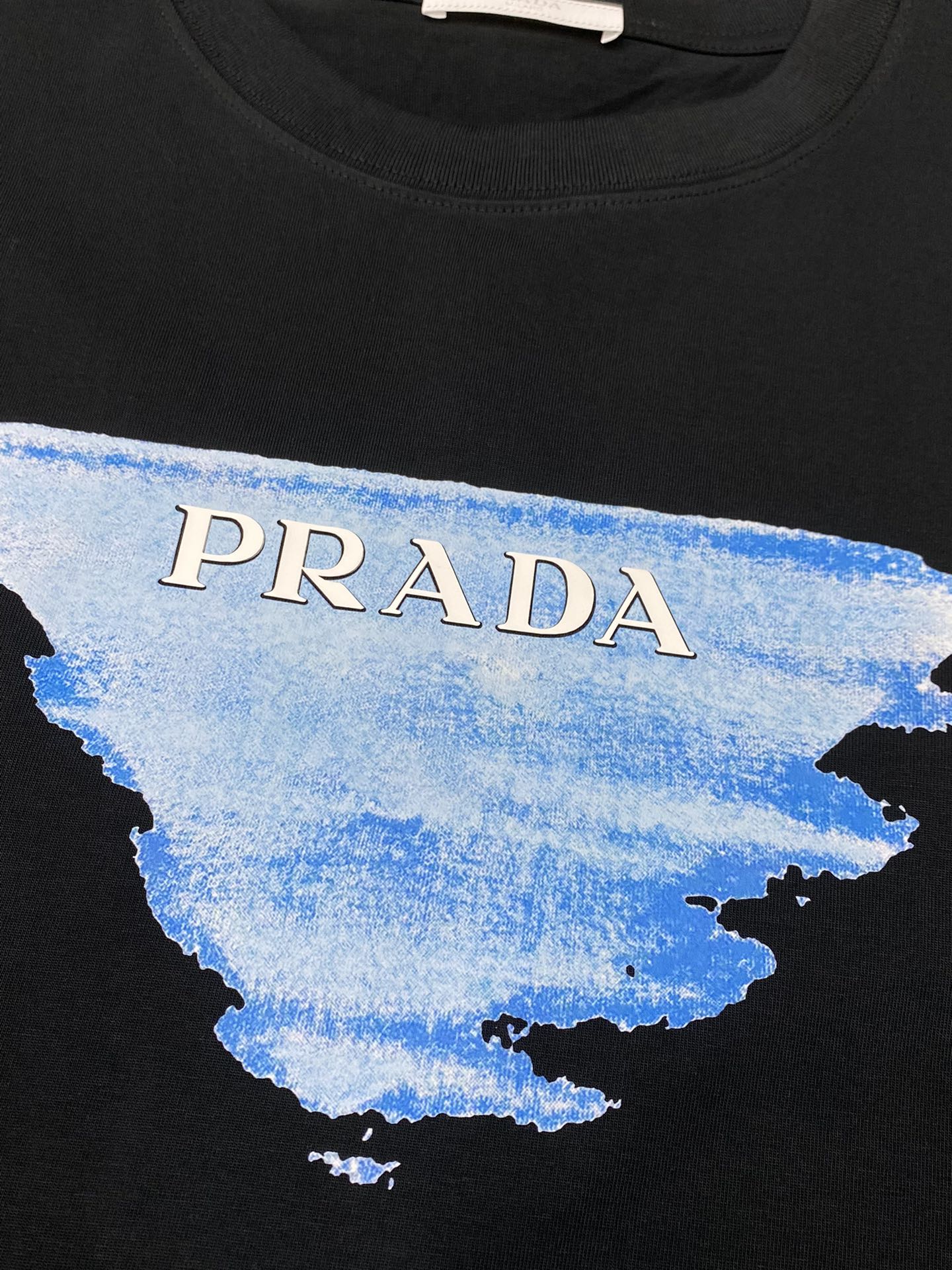    。Prada普拉达💥独家专供新款原单男士休闲春夏短袖 高端  高端版本 时尚百搭爆款⚠️⚠️✨✨进