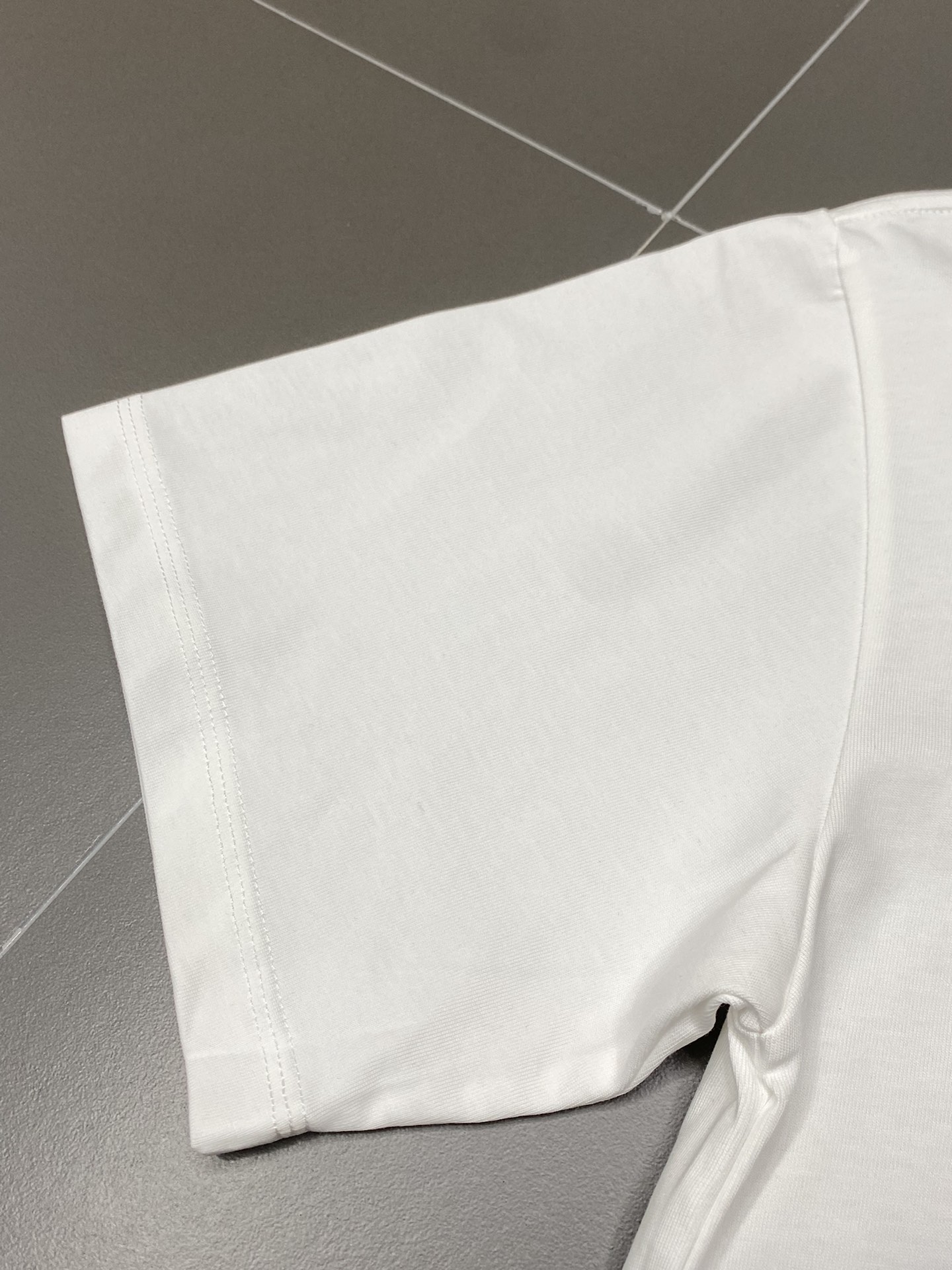    。Hermes爱马仕💥独家专供新款原单男士休闲春夏短袖 高端  高端版本 时尚百搭爆款⚠️⚠️✨✨