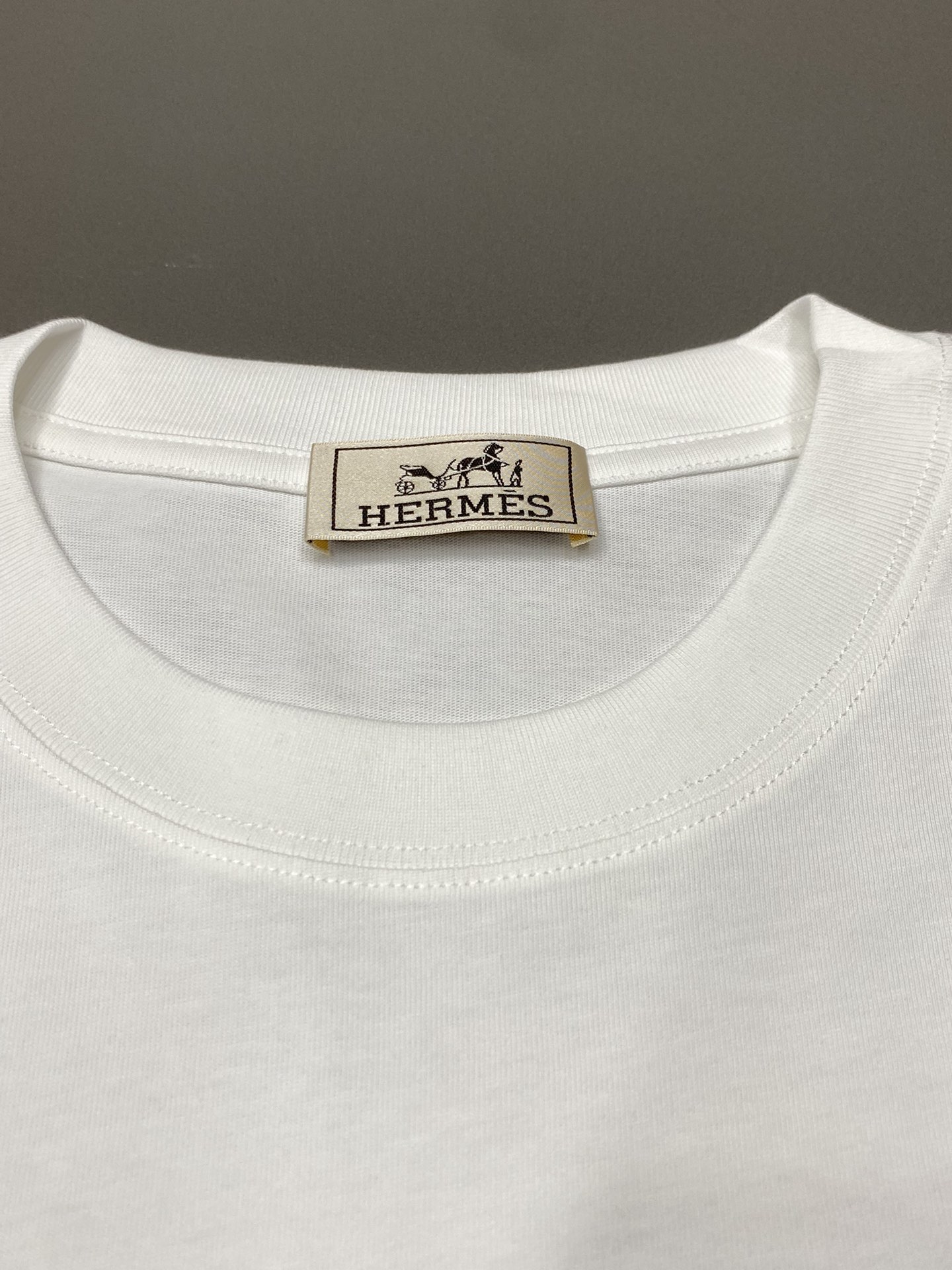    。Hermes爱马仕💥独家专供新款原单男士休闲春夏短袖 高端  高端版本 时尚百搭爆款⚠️⚠️✨✨