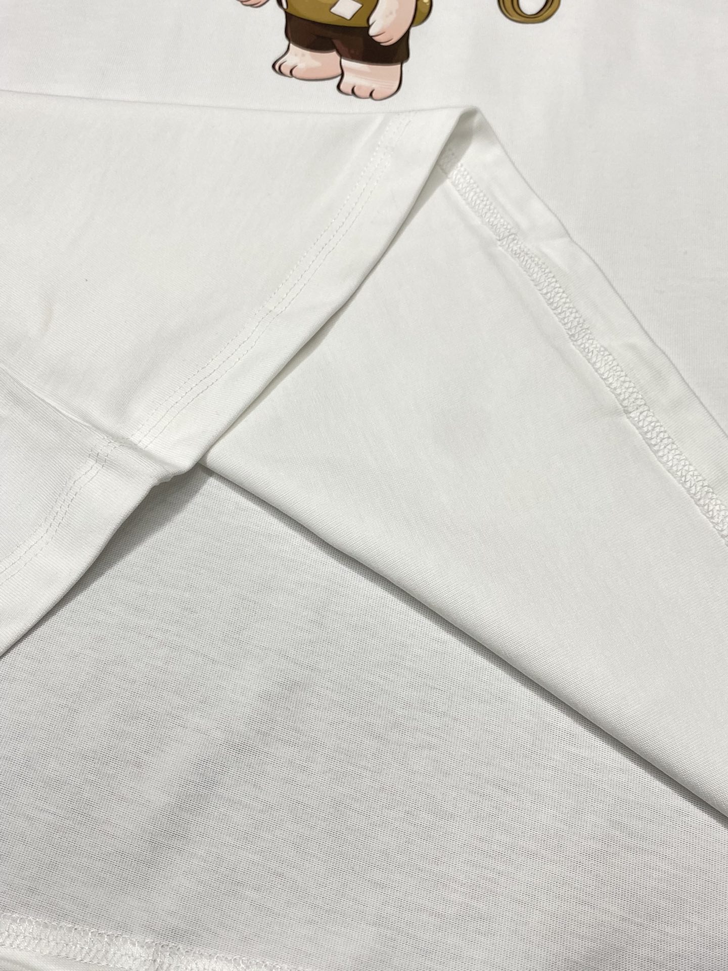    。Louis Vuitton路易威登💥独家专供新款原单男士休闲春夏短袖 高端  高端版本 时尚百搭