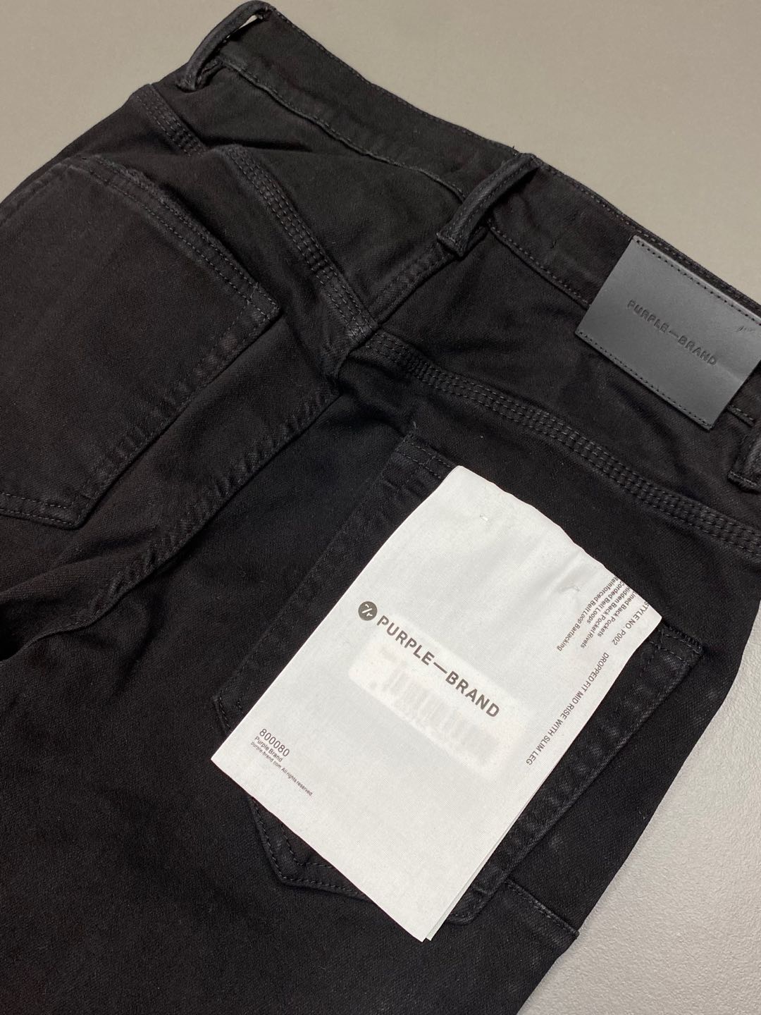  。PurPle Brand💥独家专供新款 微喇牛仔裤👖高端版本！专柜 面料 透气舒适度高，细节无可挑剔