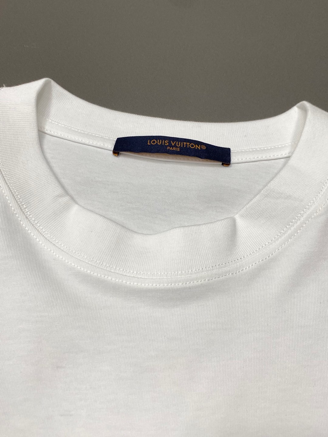    。Louis Vuitton路易威登💥独家专供新款原单男士休闲春夏短袖 高端  高端版本 时尚百搭