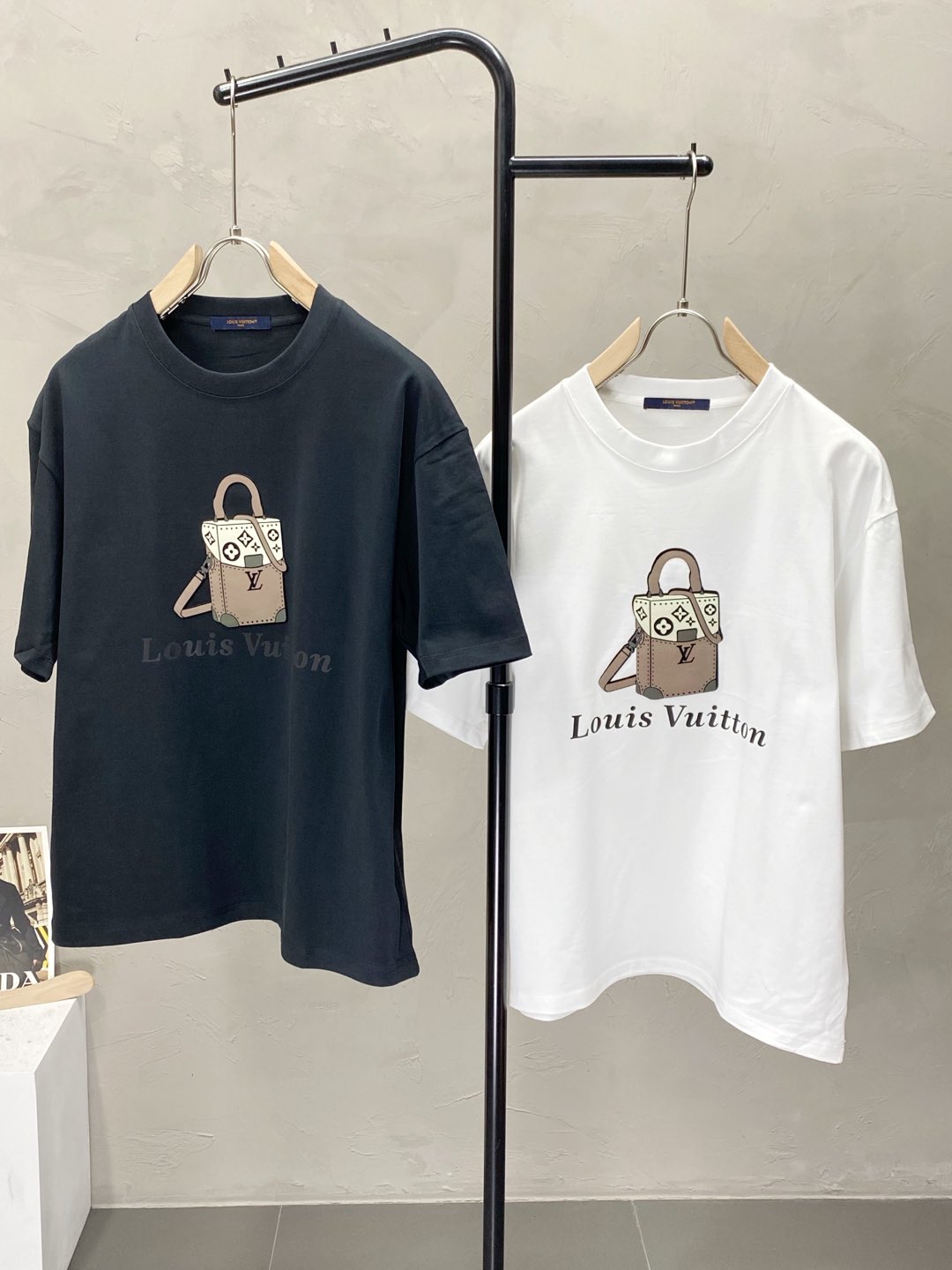    。Louis Vuitton路易威登💥独家专供新款原单男士休闲春夏短袖 高端  高端版本 时尚百搭