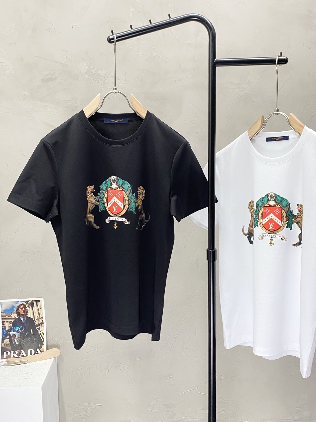    。Louis Vuitton路易威登💥独家专供新款原单男士休闲春夏短袖 高端  高端版本 时尚百搭