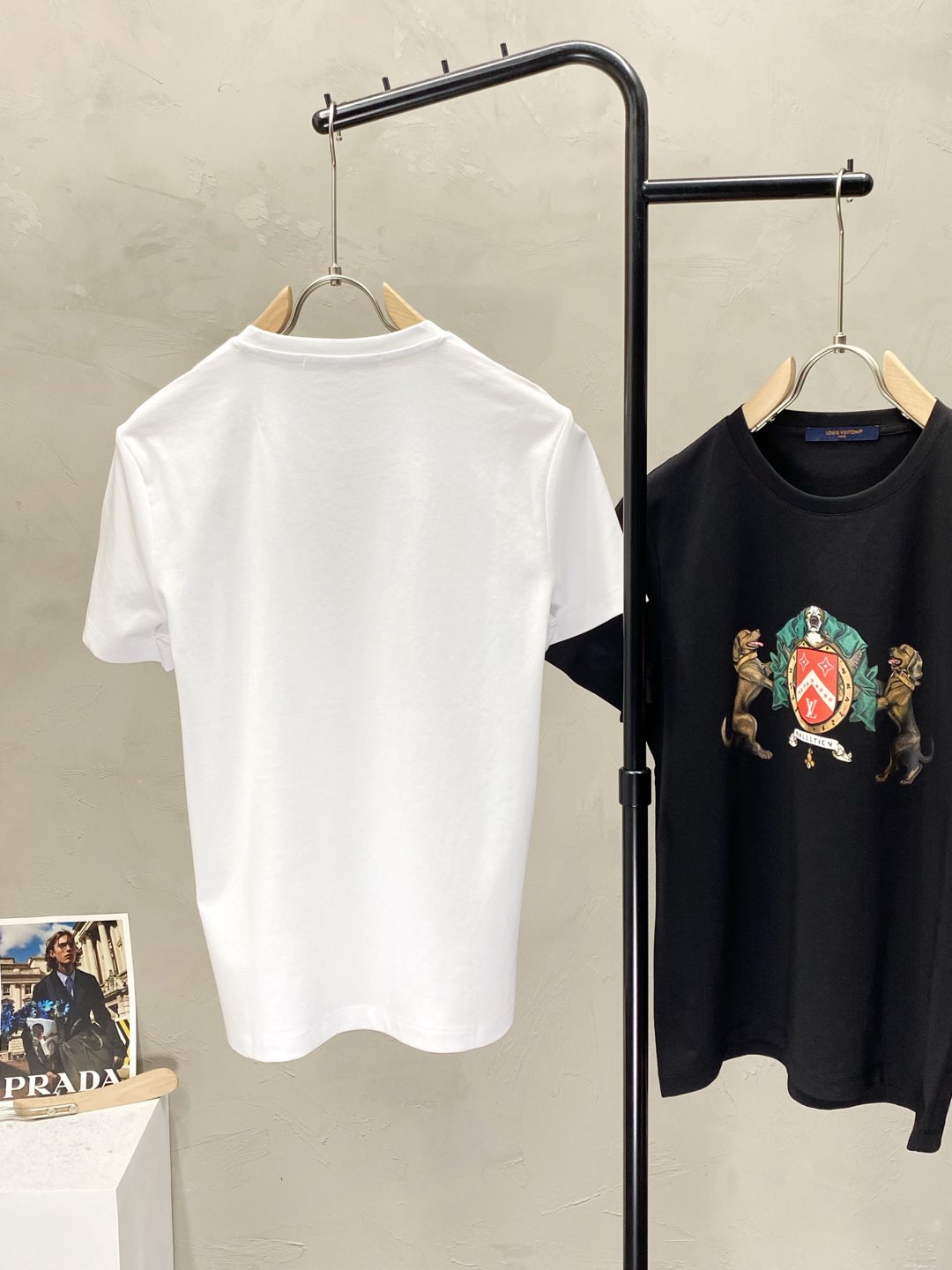    。Louis Vuitton路易威登💥独家专供新款原单男士休闲春夏短袖 高端  高端版本 时尚百搭