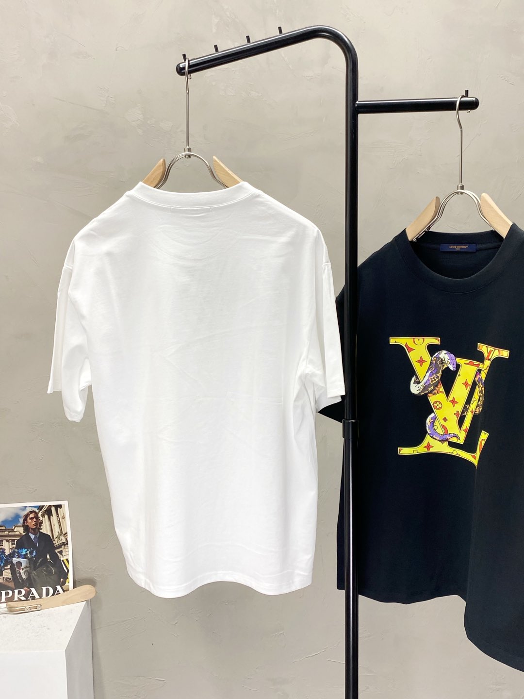    。Louis Vuitton路易威登💥独家专供新款原单男士休闲春夏短袖 高端  高端版本 时尚百搭