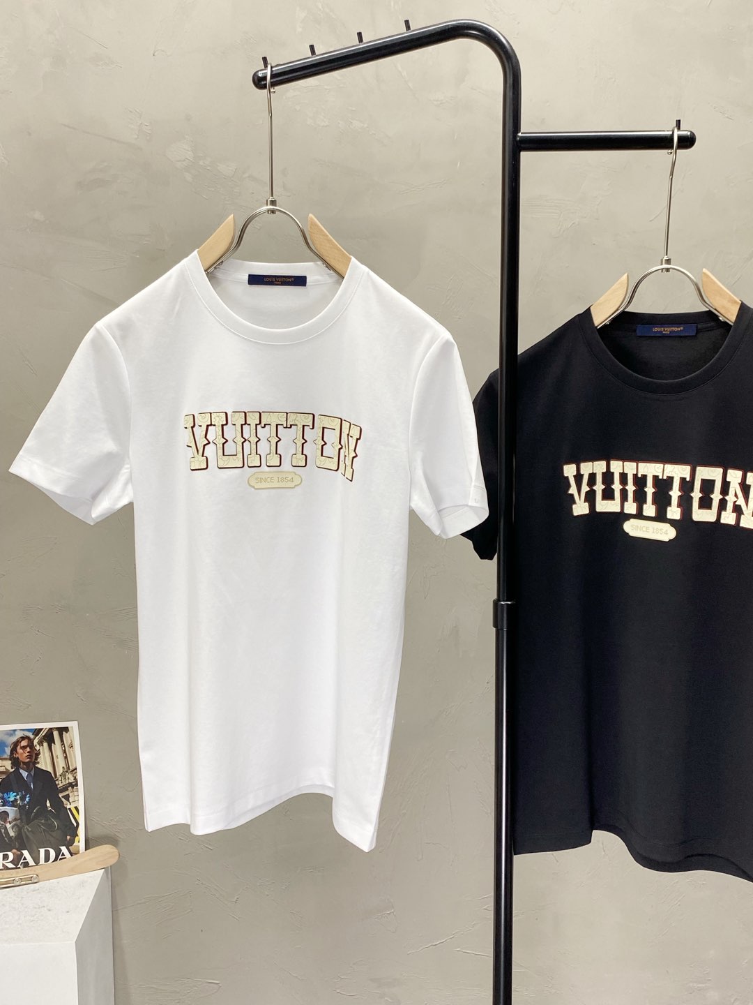    。Louis Vuitton路易威登💥独家专供新款原单男士休闲春夏短袖 高端  高端版本 时尚百搭