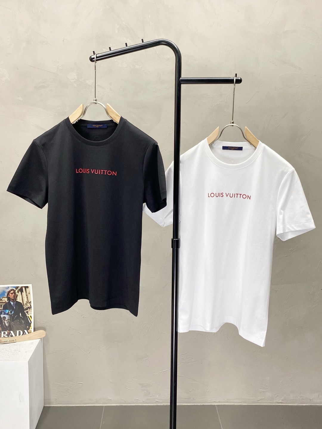    。Louis Vuitton路易威登💥独家专供新款原单男士休闲春夏短袖 高端  高端版本 时尚百搭