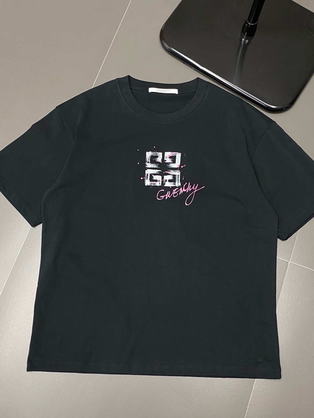    。Givenchy纪梵希💥独家专供新款原单男士休闲春夏短袖 高端  高端版本 时尚百搭爆款⚠️⚠️