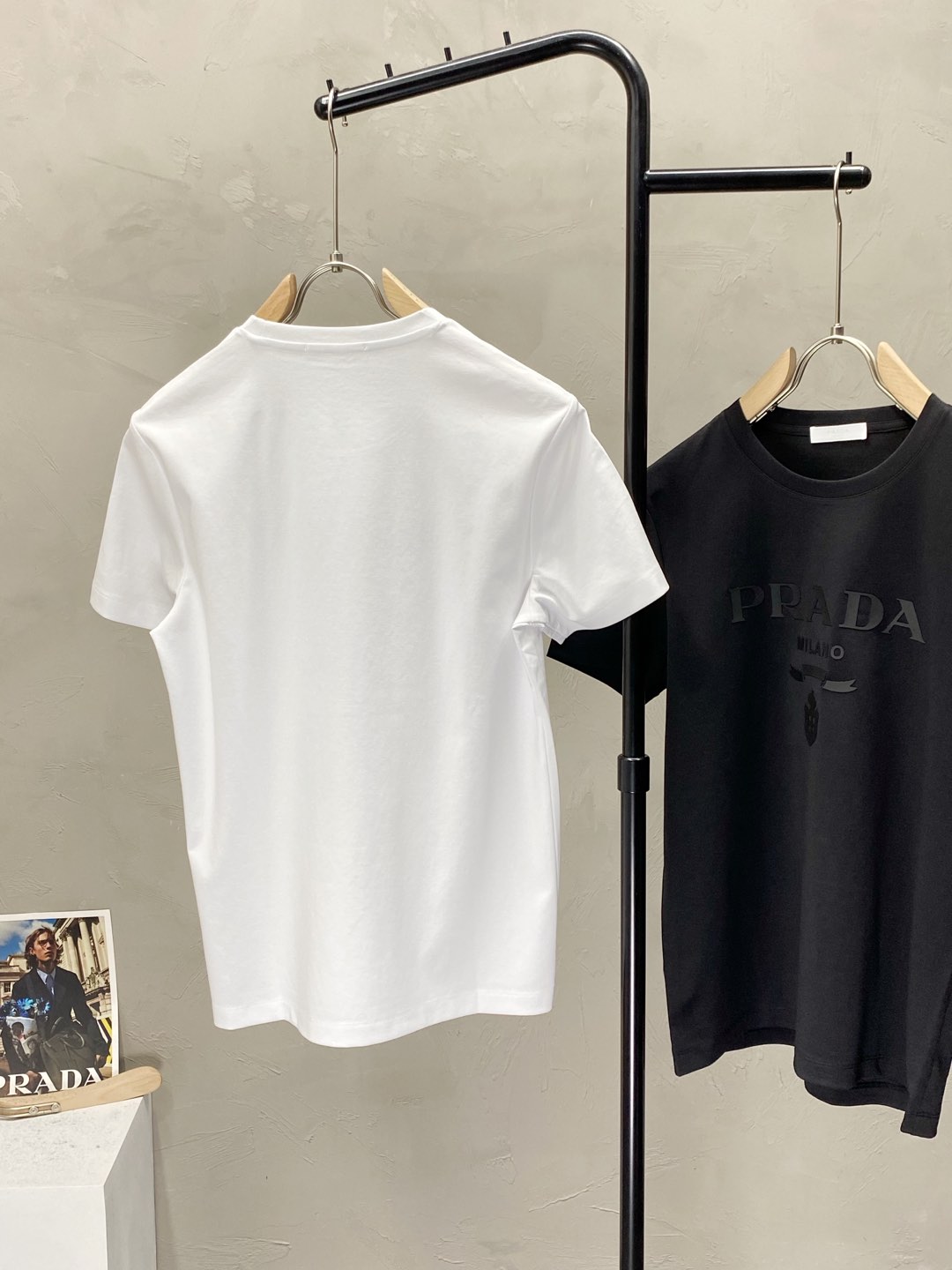    。Prada普拉达💥独家专供新款原单男士休闲春夏短袖 高端  高端版本 时尚百搭爆款⚠️⚠️✨✨进