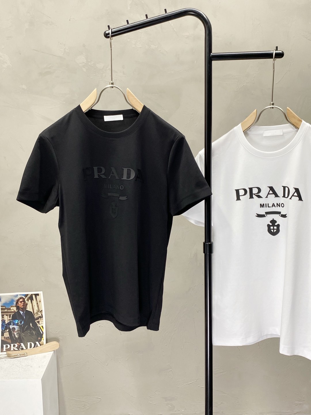    。Prada普拉达💥独家专供新款原单男士休闲春夏短袖 高端  高端版本 时尚百搭爆款⚠️⚠️✨✨进