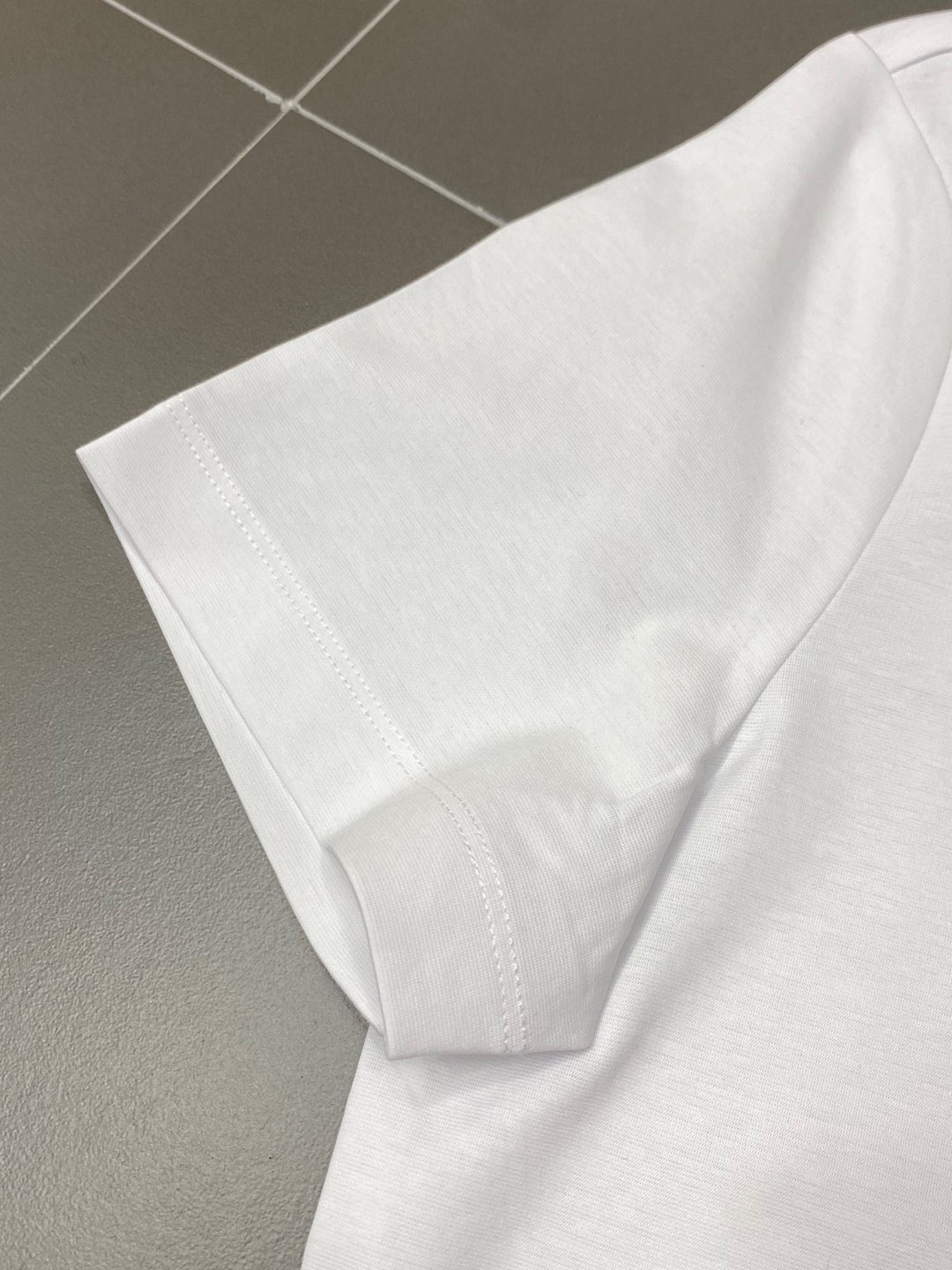    。Prada普拉达💥独家专供新款原单男士休闲春夏短袖 高端  高端版本 时尚百搭爆款⚠️⚠️✨✨进