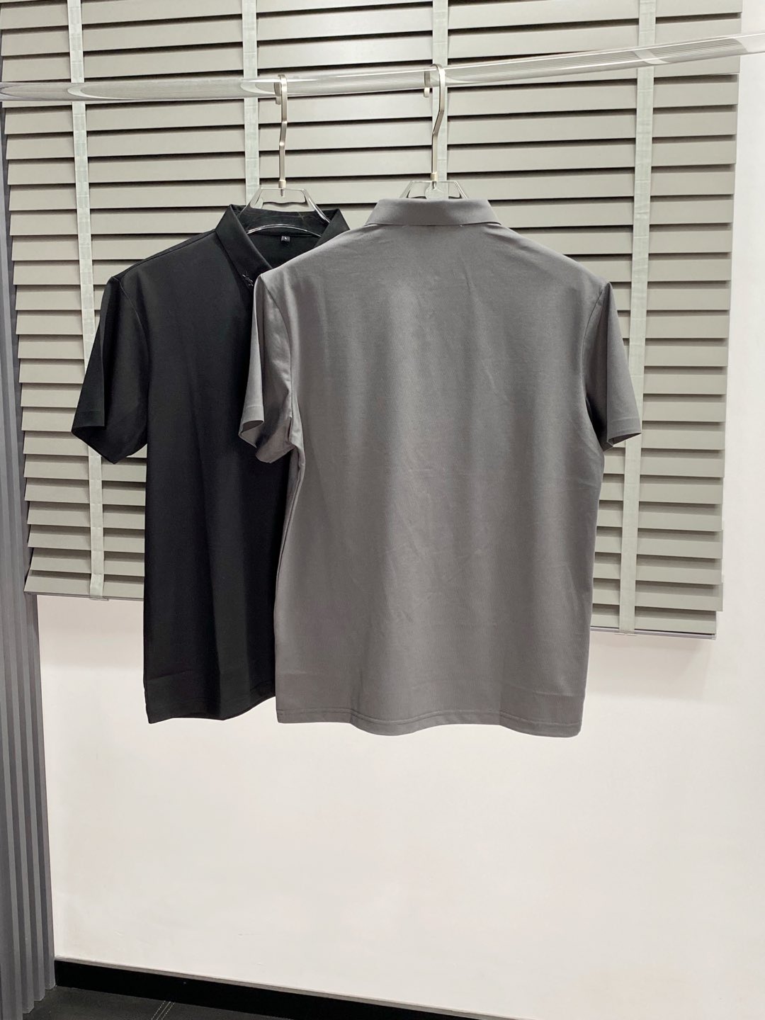    。SAINT LAURENT圣罗兰YSL💥独家专供新款原单男士休闲春夏翻领短袖 高端  高端版本 