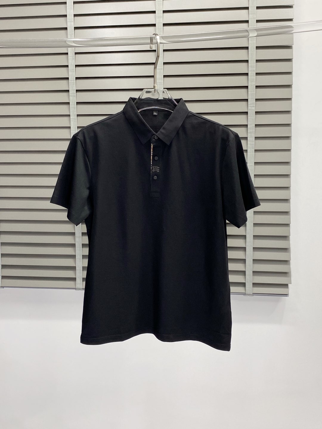    。Burberry巴宝莉💥独家专供新款原单男士休闲春夏翻领短袖 高端  高端版本 时尚百搭爆款⚠️