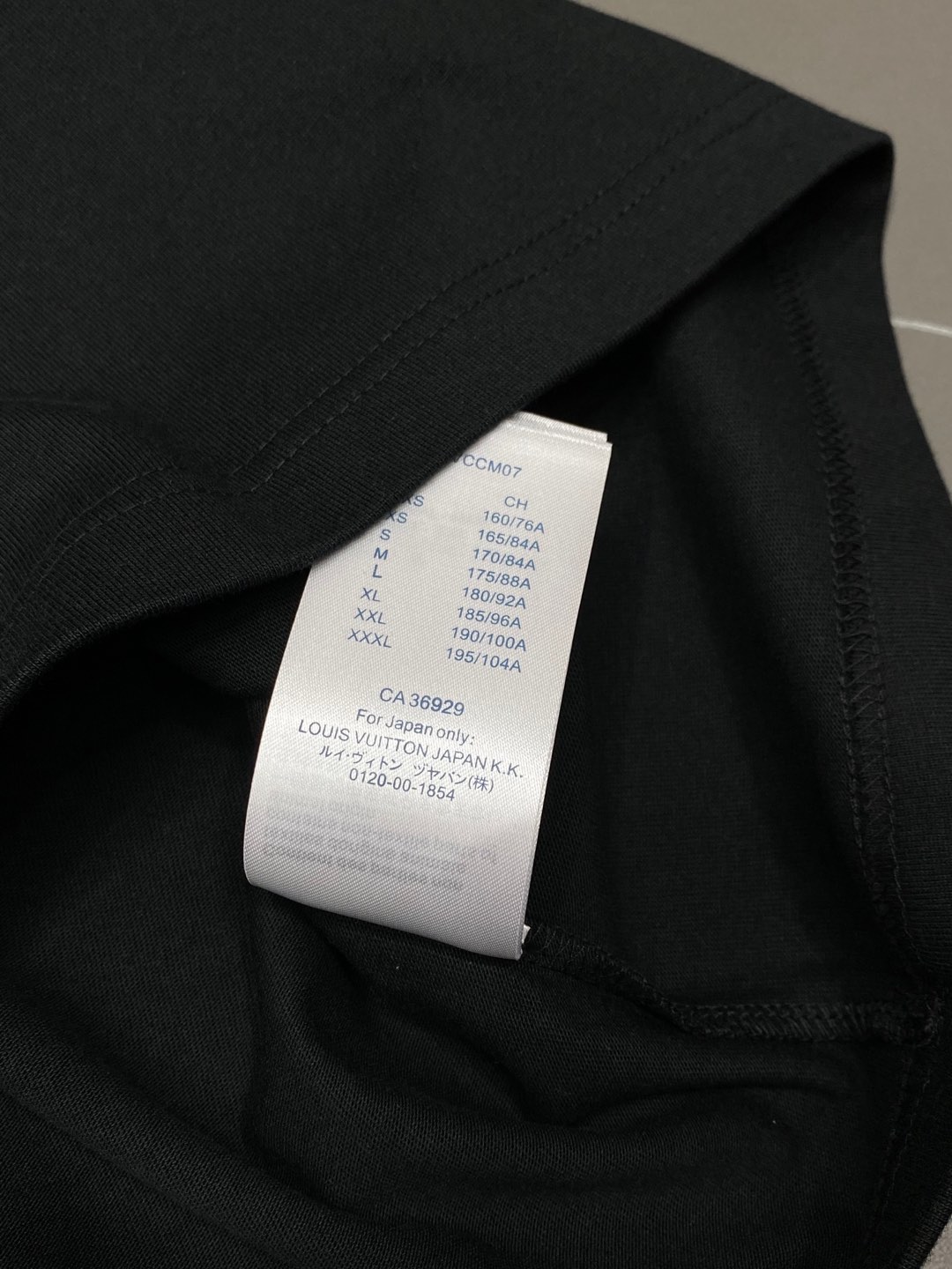    。Louis Vuitton路易威登💥独家专供新款原单男士休闲春夏短袖 高端  高端版本 时尚百搭