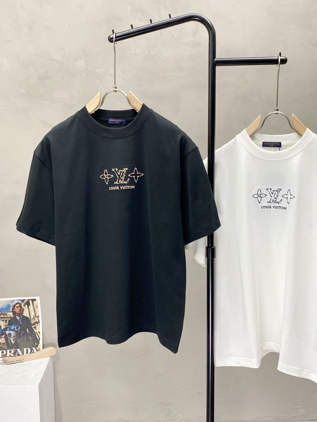    。Louis Vuitton路易威登💥独家专供新款原单男士休闲春夏短袖 高端  高端版本 时尚百搭