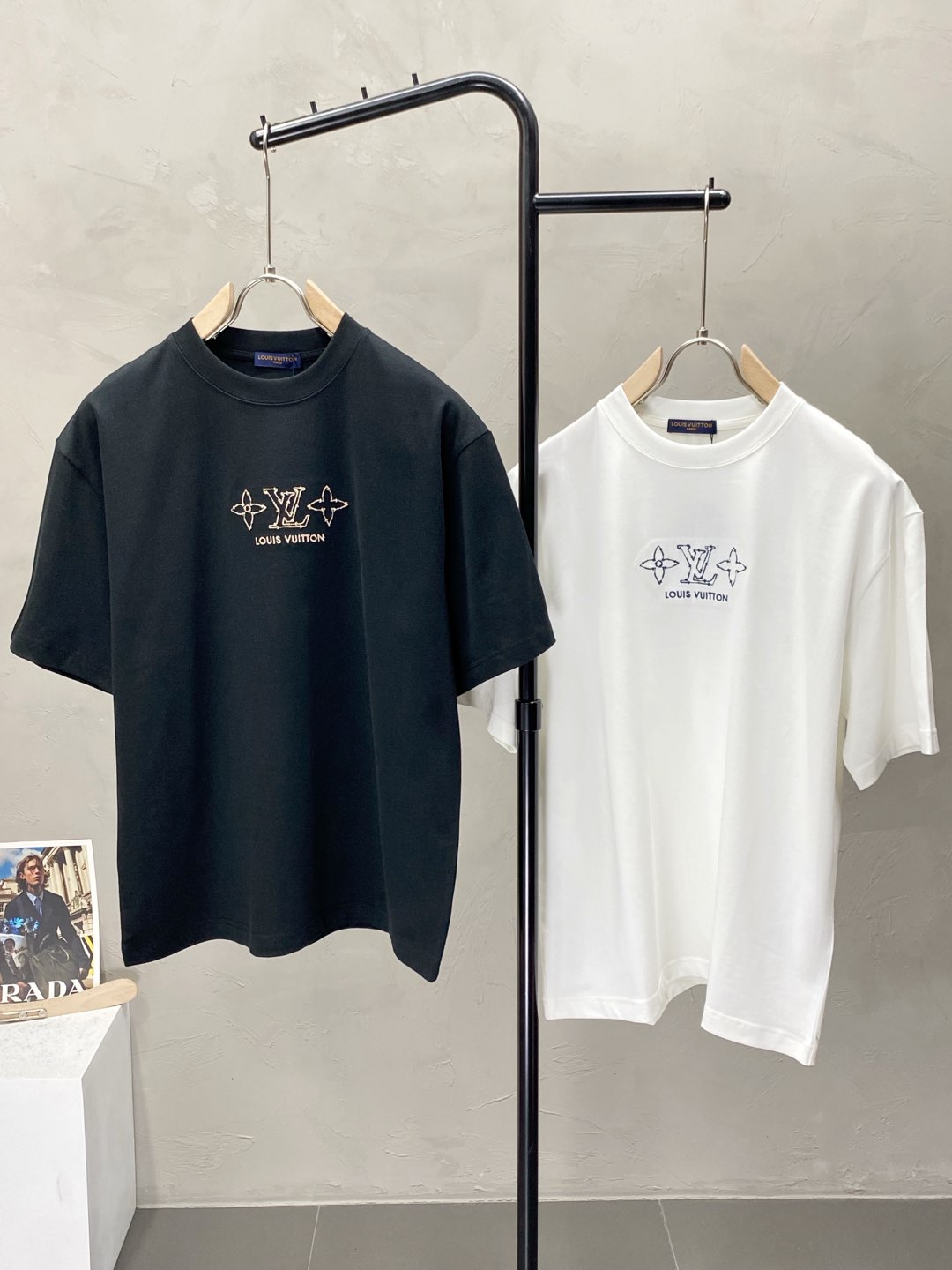    。Louis Vuitton路易威登💥独家专供新款原单男士休闲春夏短袖 高端  高端版本 时尚百搭