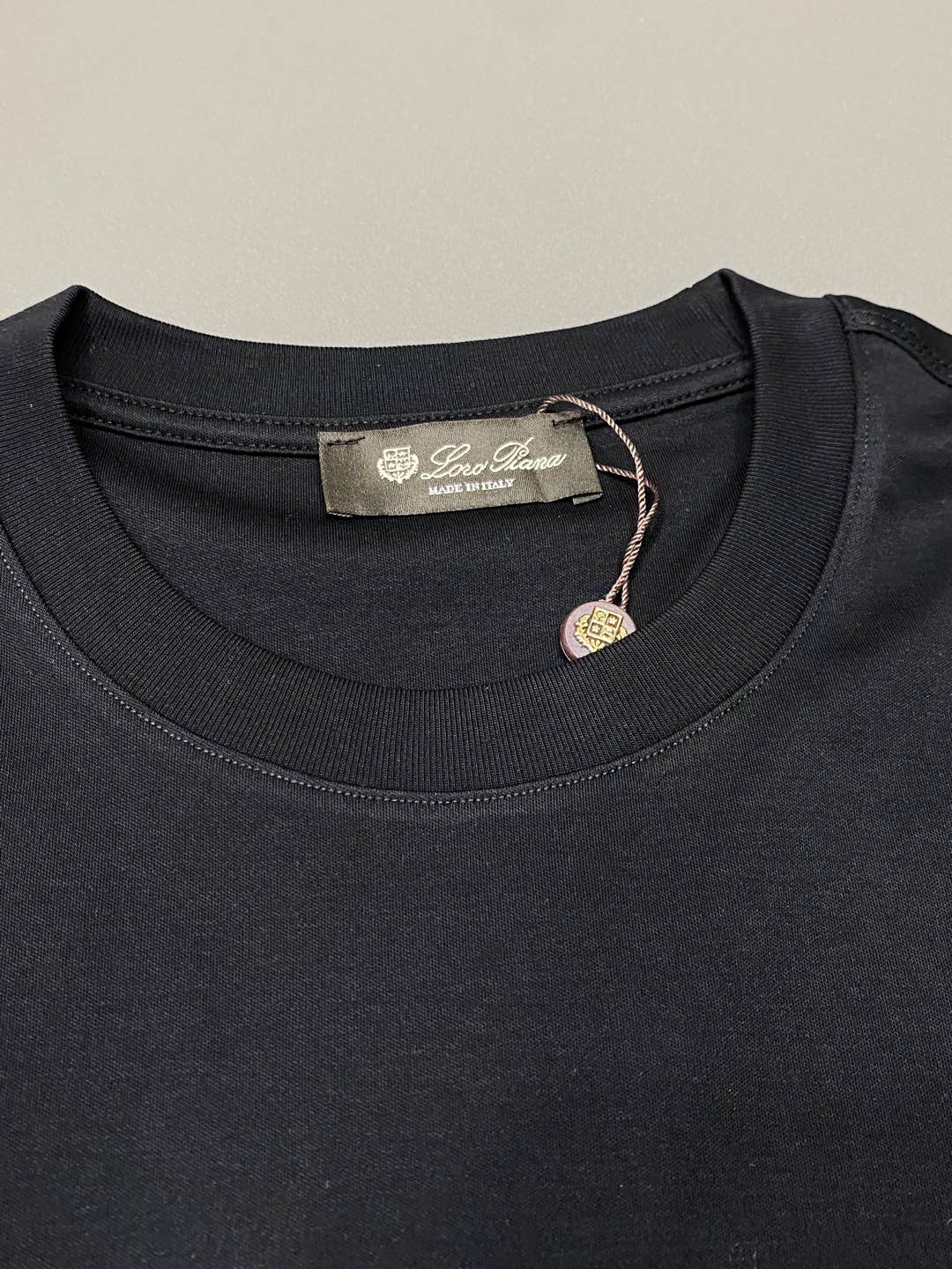    。lP🆕-Loro Piano诺悠翩雅💥独家专供新款原单男士休闲春夏短袖 高端  高端版本 时尚百