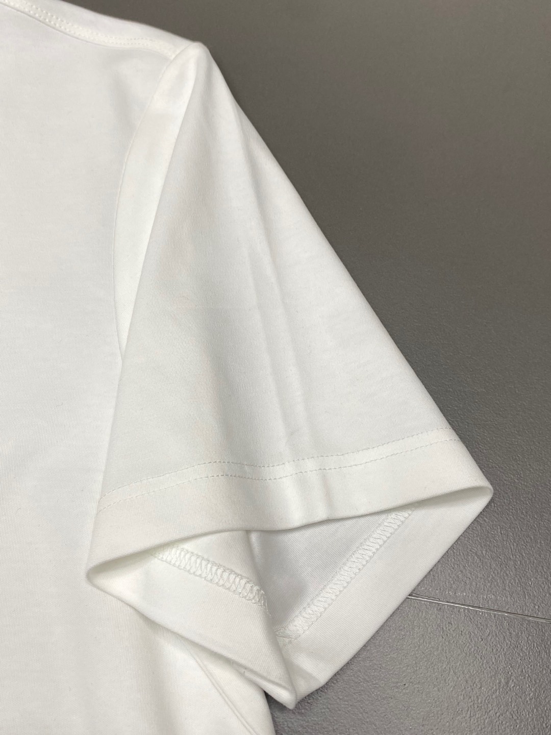    。Louis Vuitton路易威登💥独家专供新款原单男士休闲春夏短袖 高端  高端版本 时尚百搭