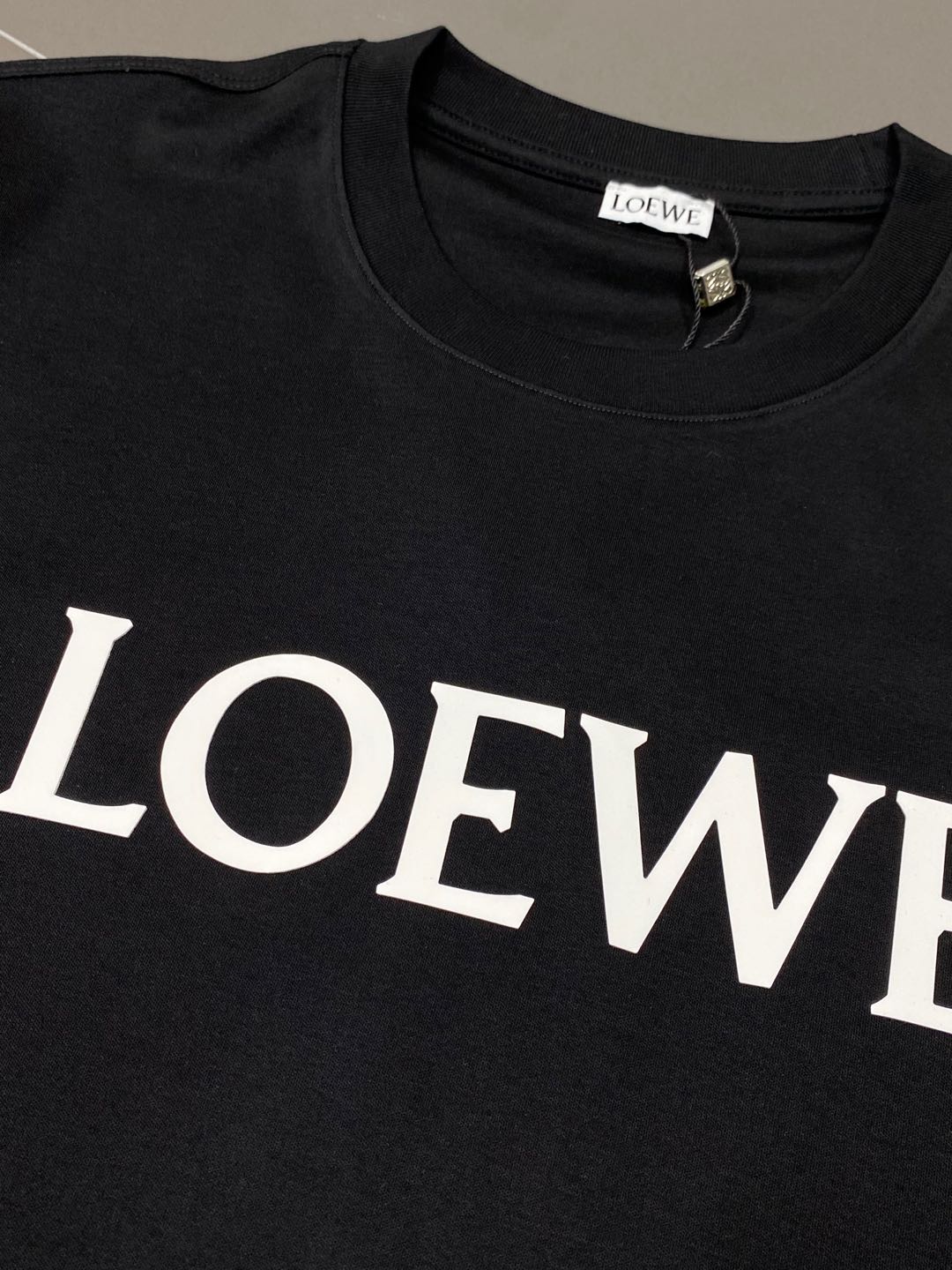    。Loewe罗意威💥独家专供新款原单男士休闲春夏短袖 高端  高端版本 时尚百搭爆款⚠️⚠️✨✨进
