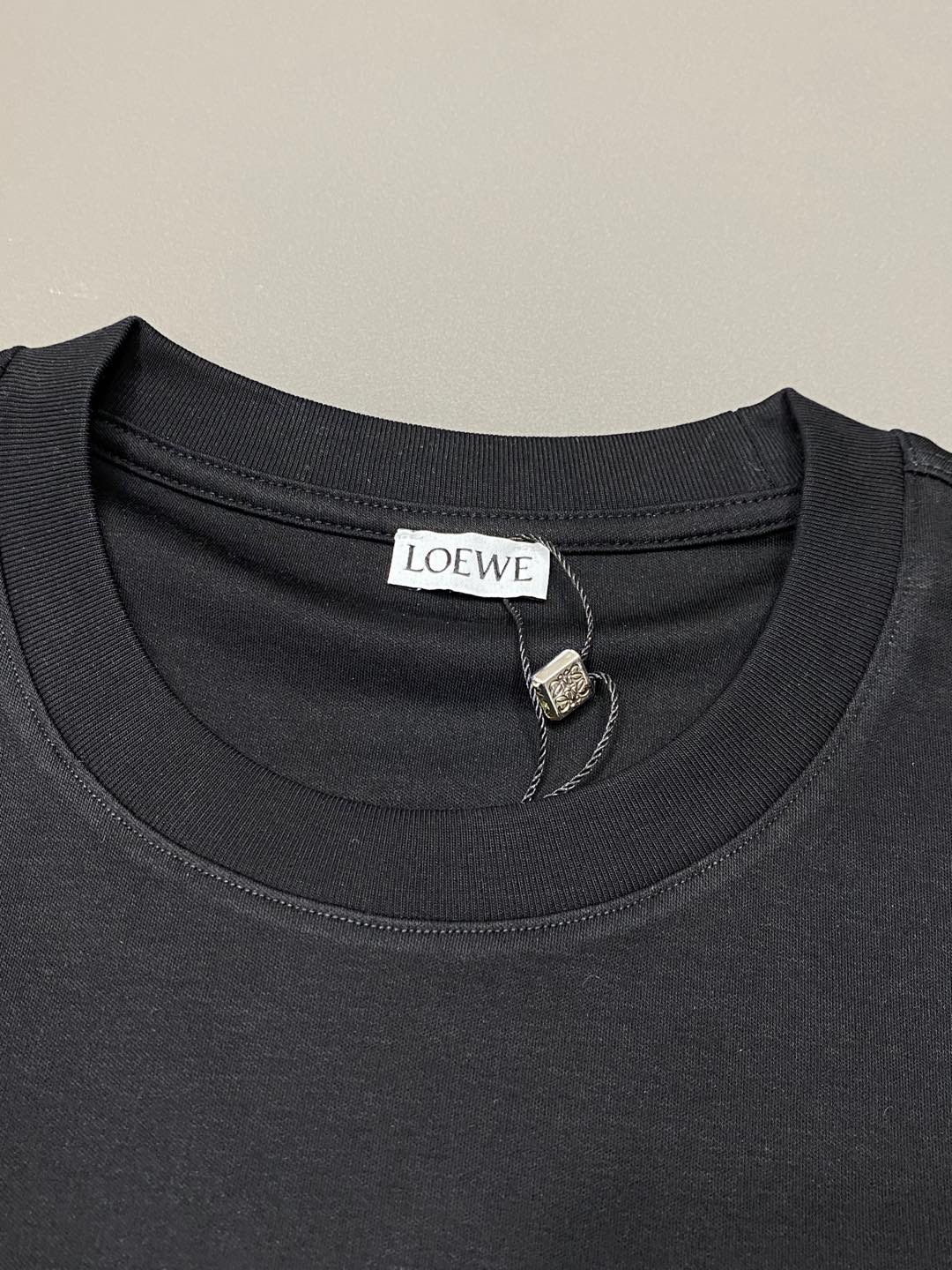    。Loewe罗意威💥独家专供新款原单男士休闲春夏短袖 高端  高端版本 时尚百搭爆款⚠️⚠️✨✨进