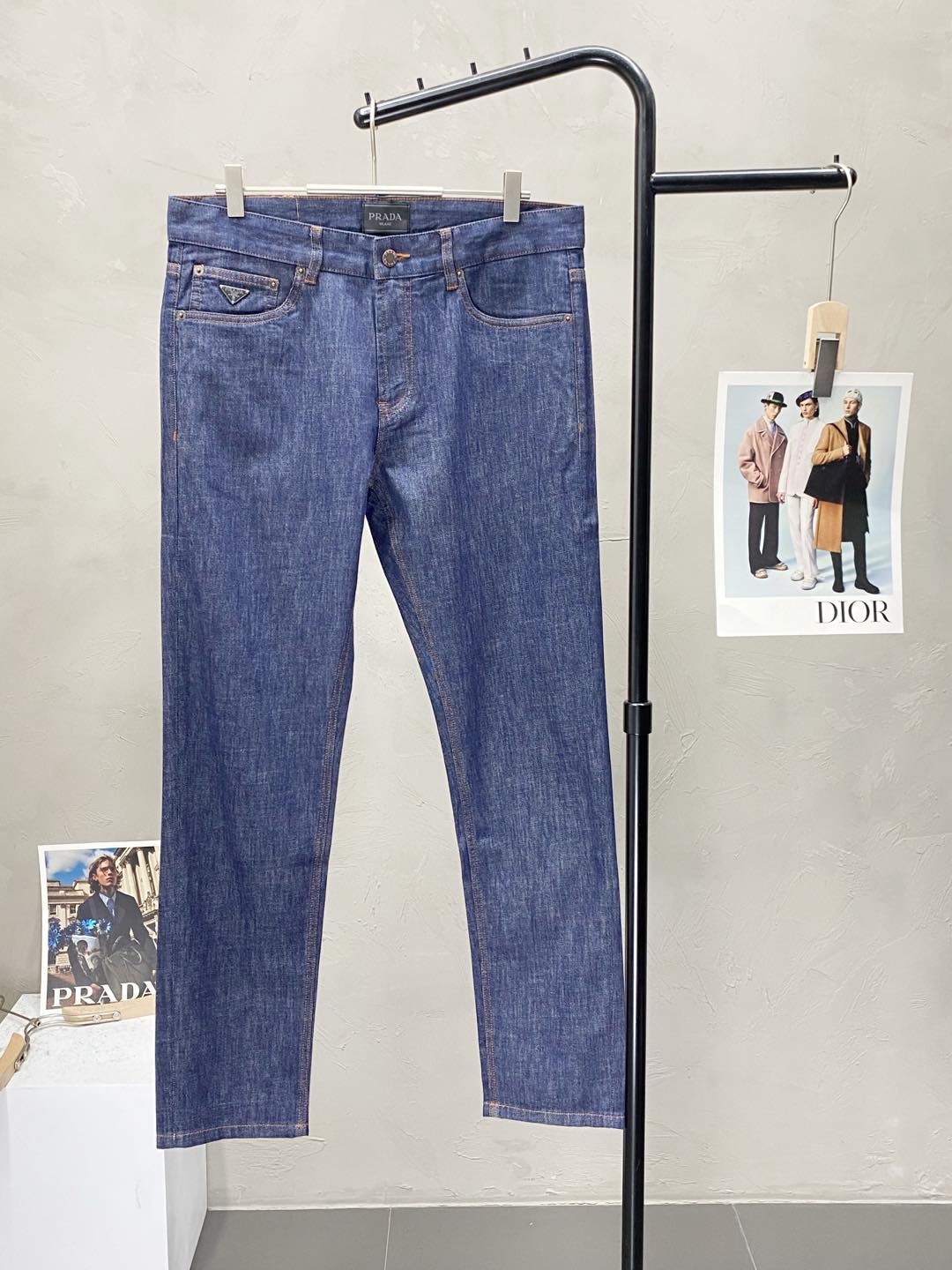    。Prada普拉达💥独家专供新款休闲春夏牛仔裤👖高端版本！专柜 面料 透气舒适度高，细节无可挑剔，