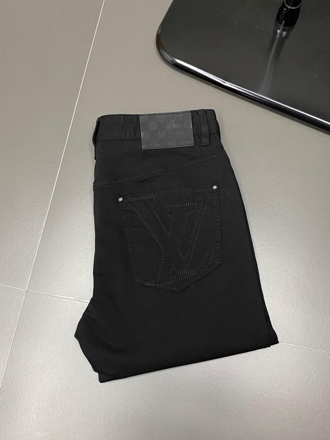    。Louis Vuitton路易威登💥独家专供新款休闲春夏牛仔裤👖高端版本！专柜 面料 透气舒适度